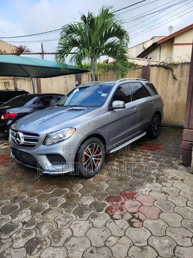 Mercedes-Benz M Class 2012 Silver