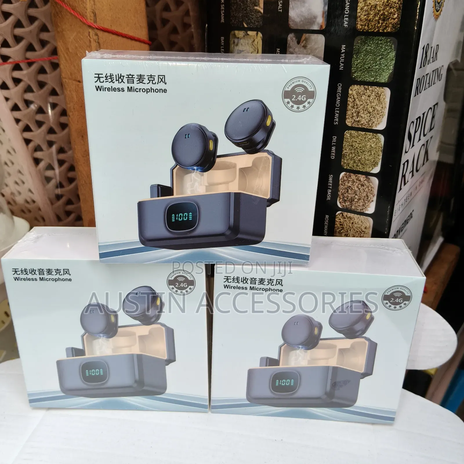 Q8 Wireless 3 in 1 Mic With Noise Cancellation for Content Creation.
