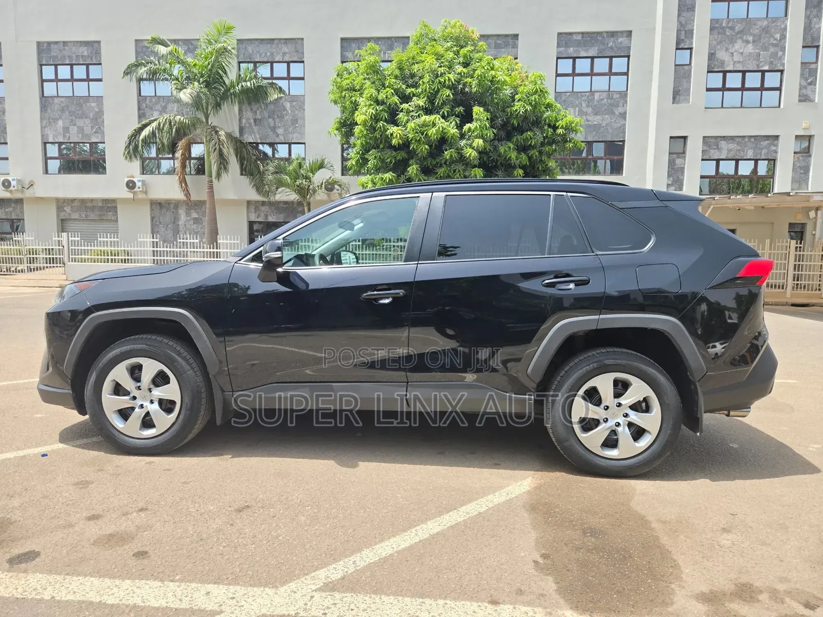 Toyota RAV4 2021 Black