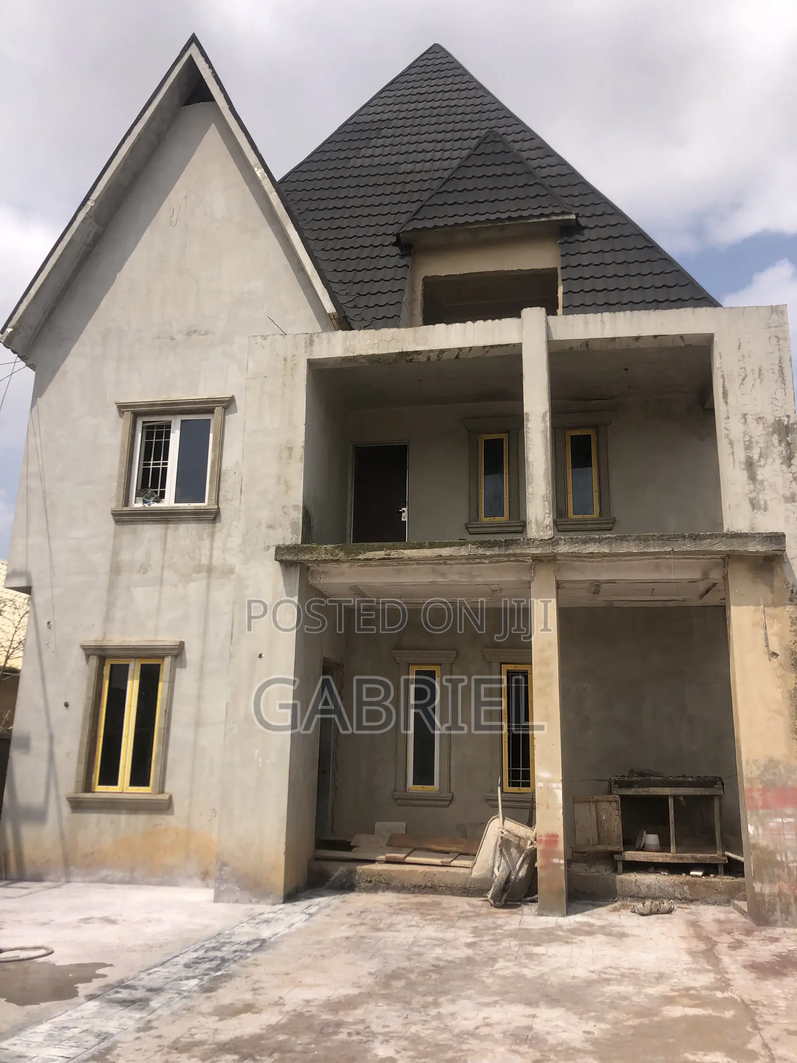 5bdrm Duplex in Dawaki Extension for sale