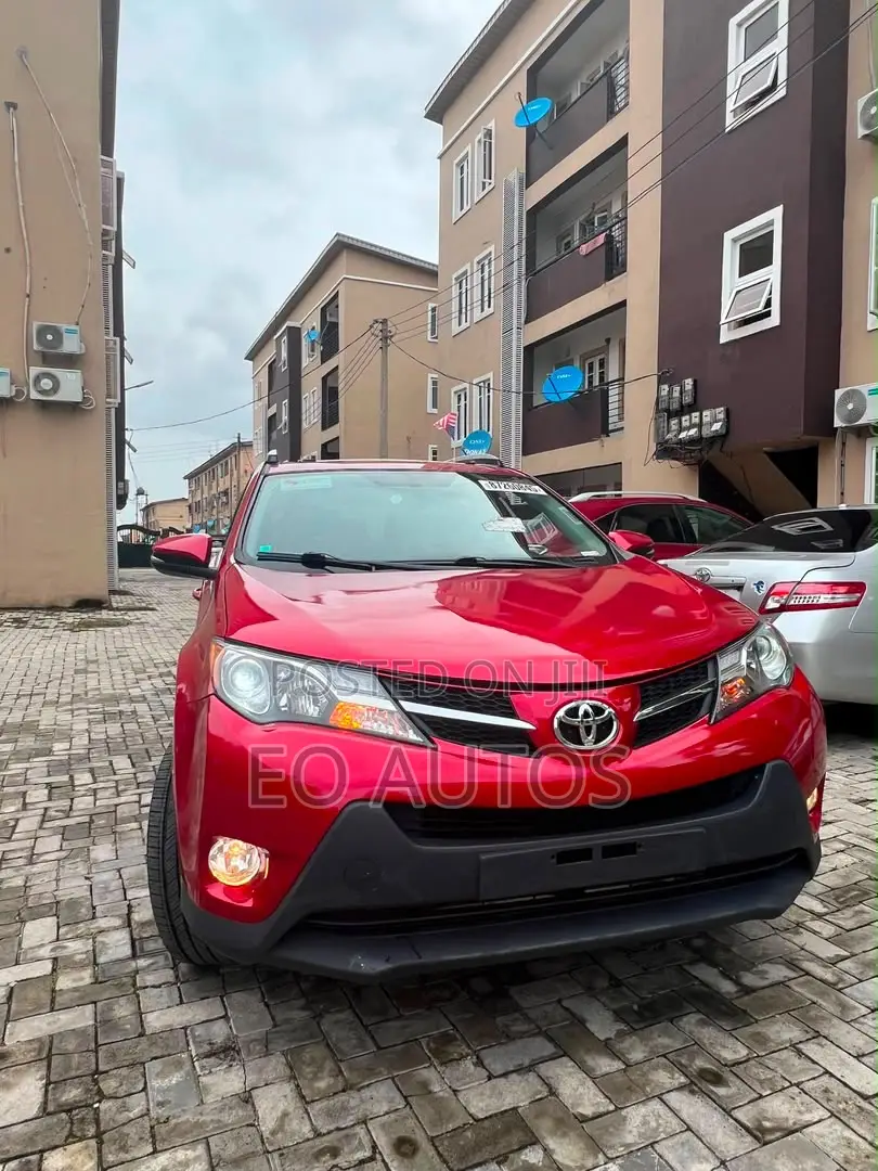 Toyota RAV4 Limited 4dr SUV (2.5L 4cyl 6A) 2015 Red