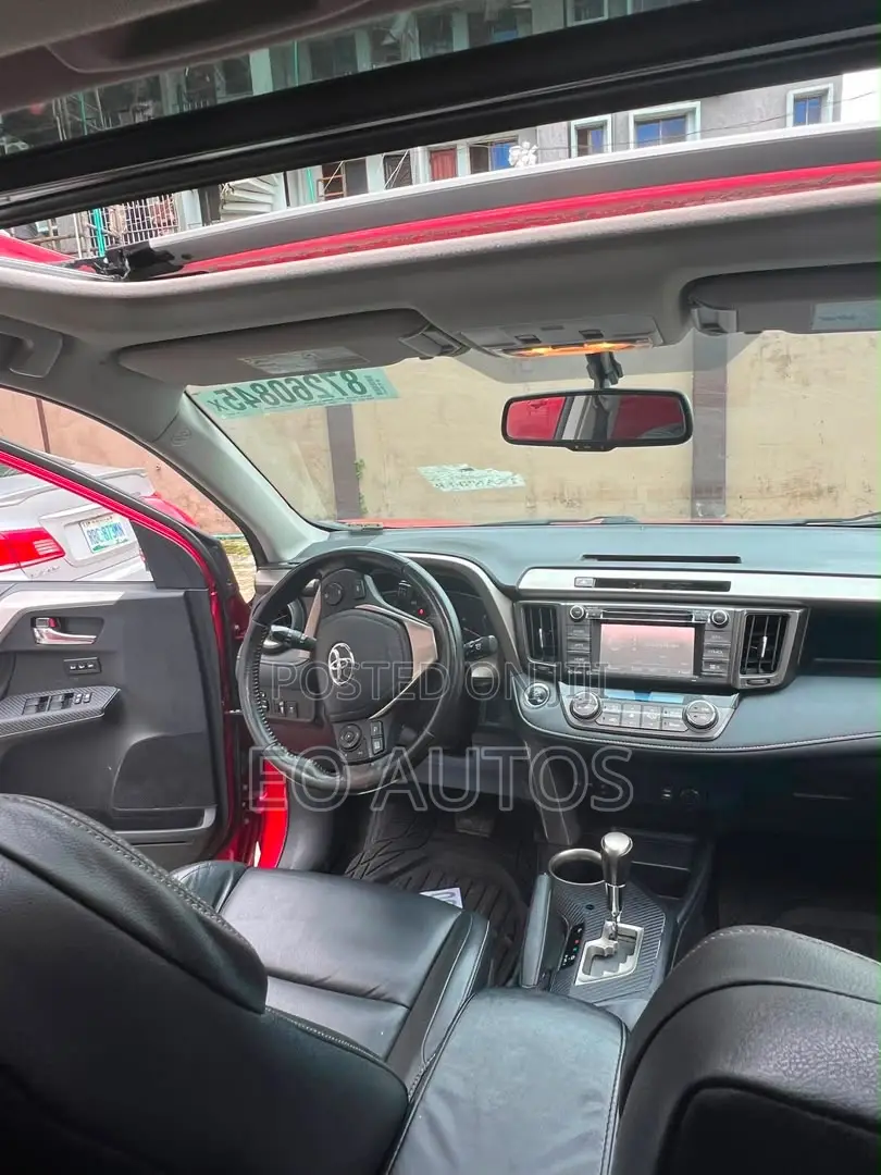 Toyota RAV4 Limited 4dr SUV (2.5L 4cyl 6A) 2015 Red