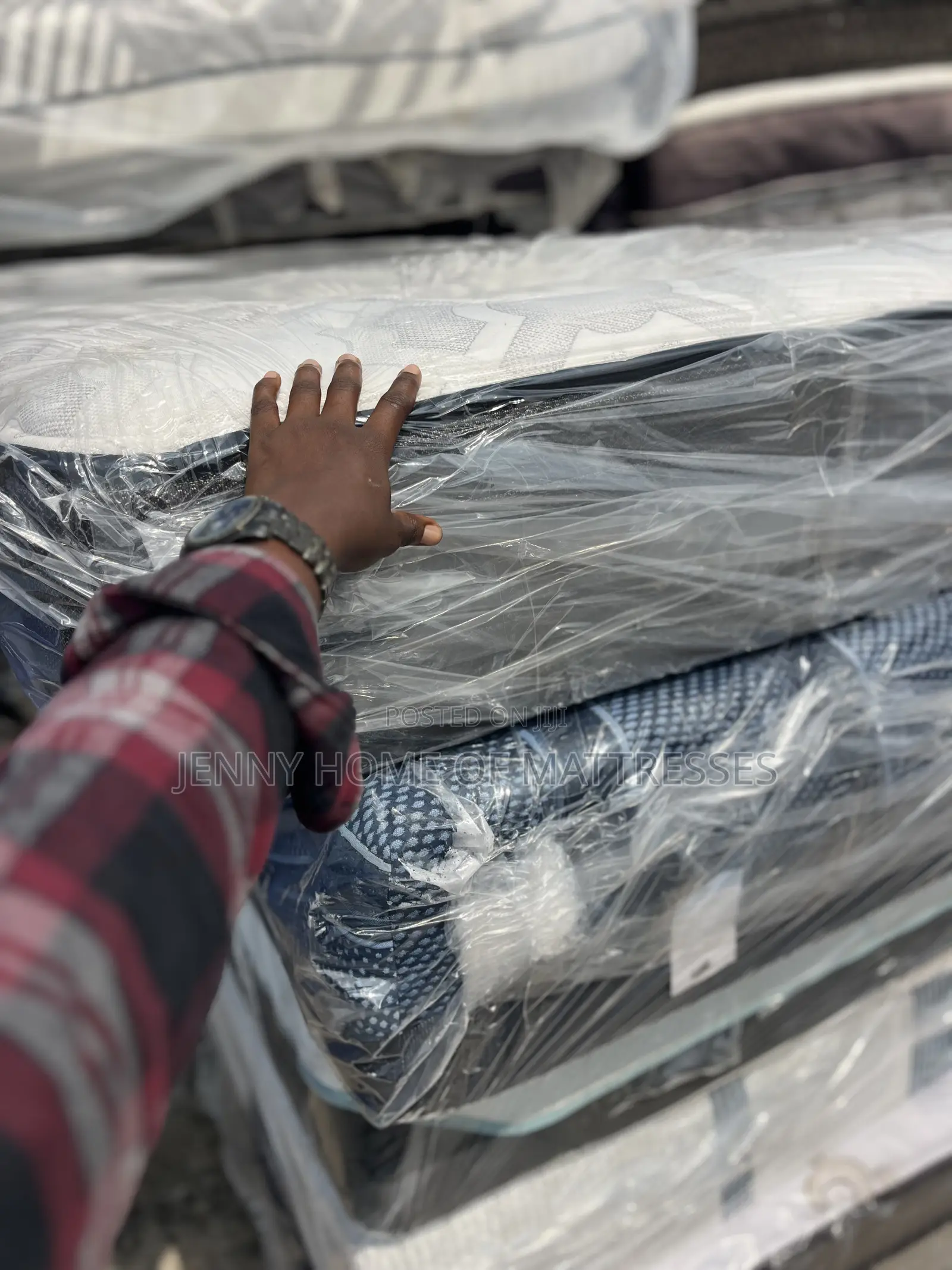 6 by 6 Mattress There’s Something Satisfying About Unboxing a Mattress