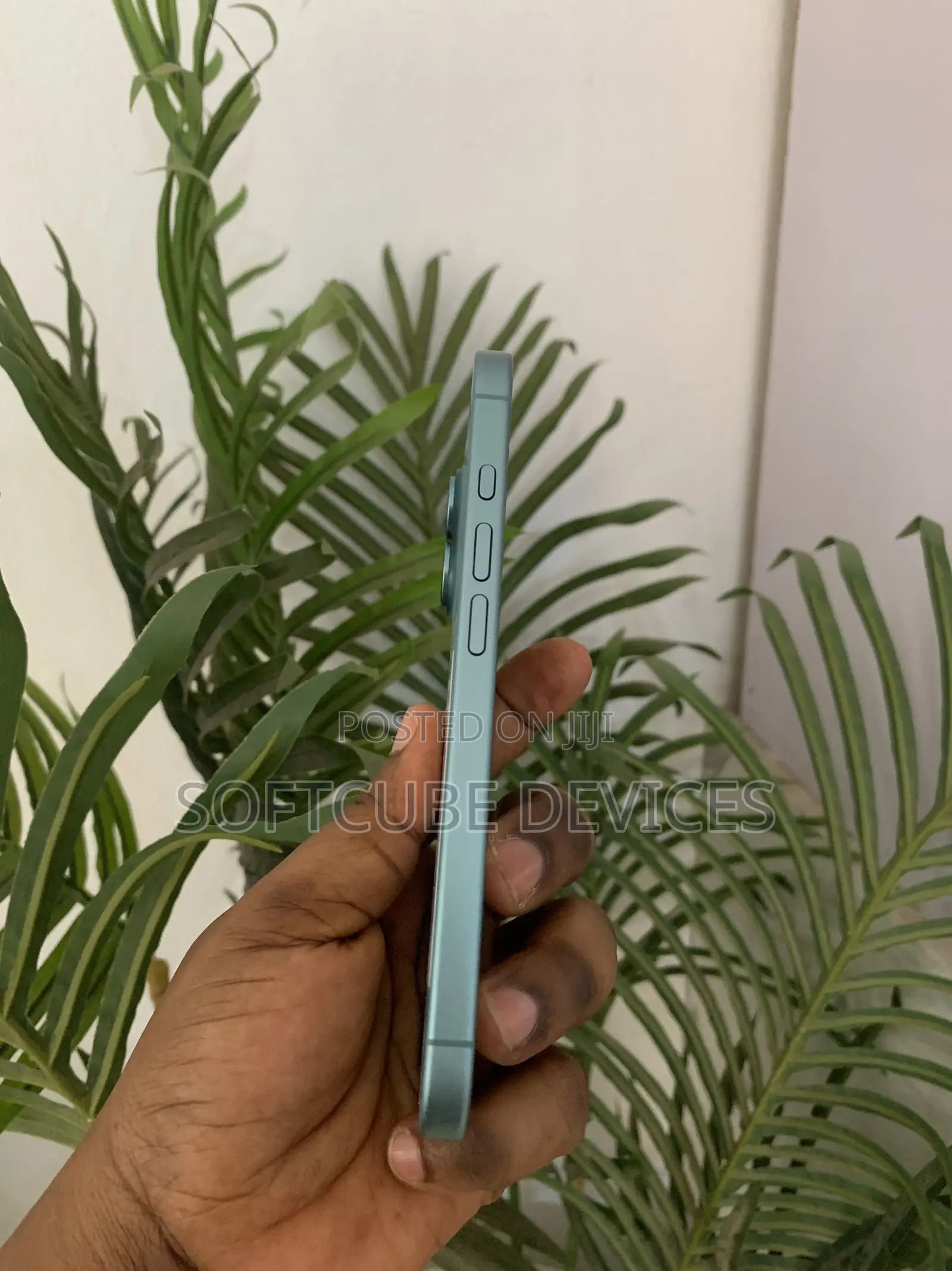 Apple iPhone 16 128 GB Green