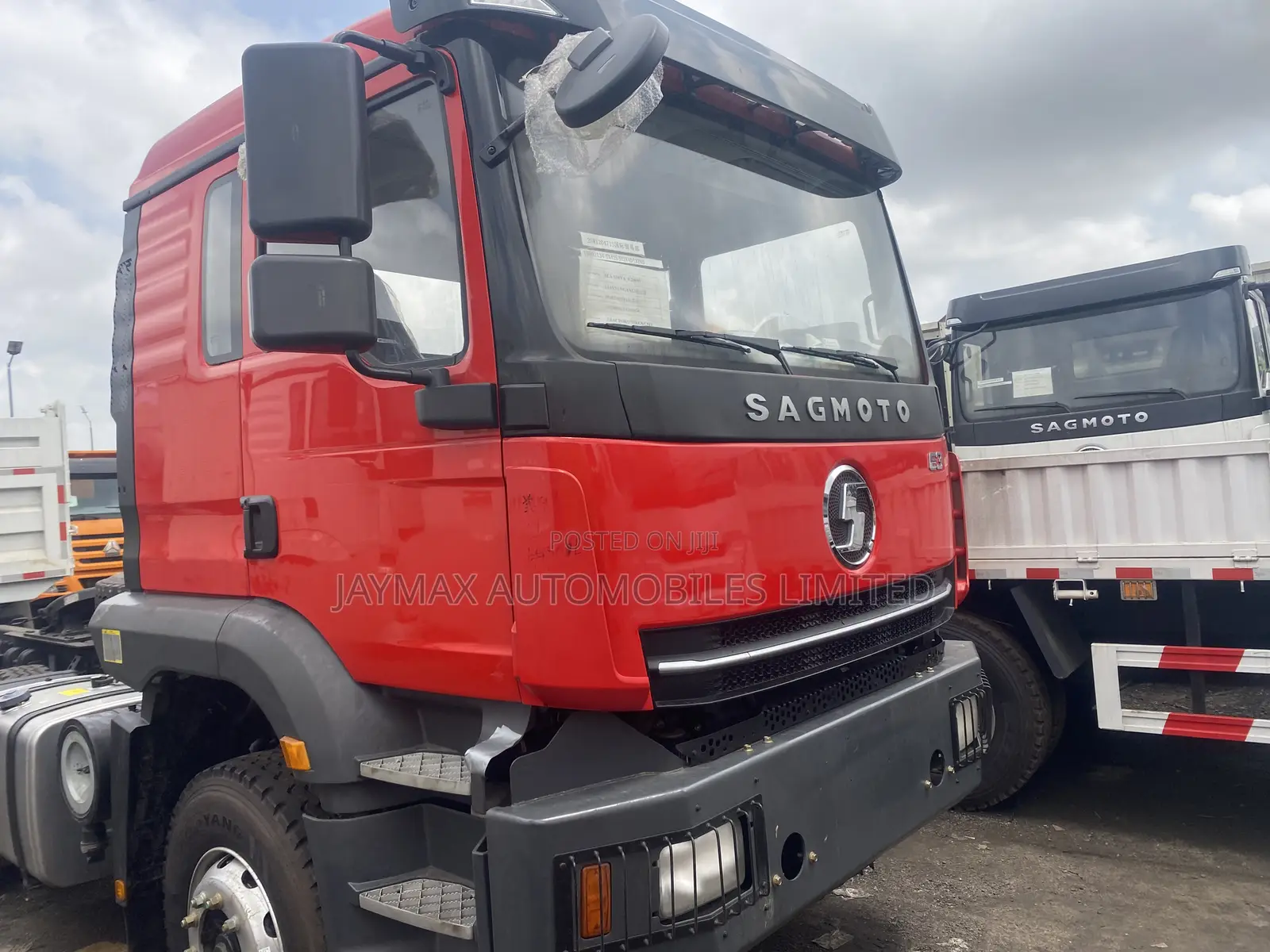 Sagmoto E3 Tractor Head Red