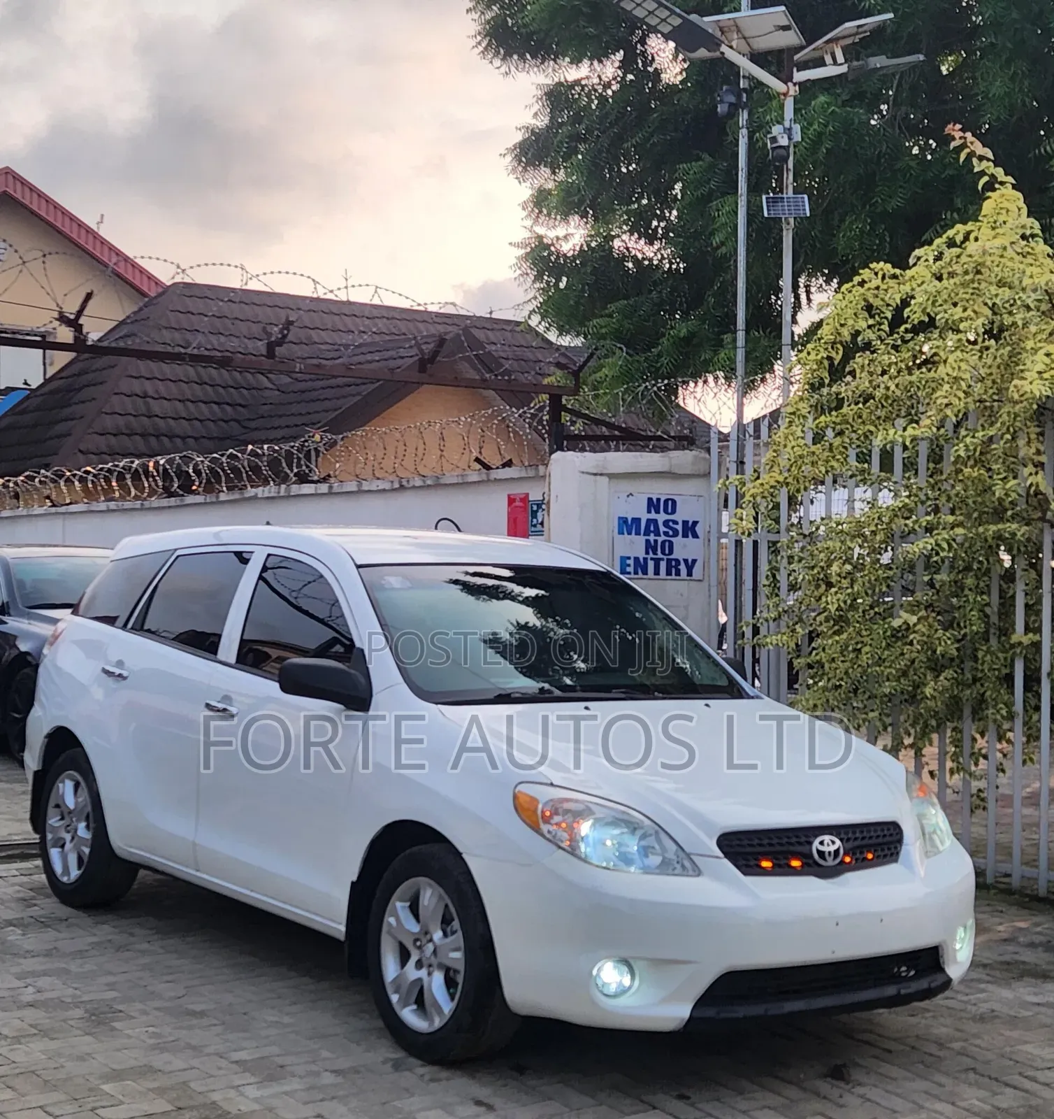 Toyota Matrix Hatchback 1.8 16V AWD 2007 White