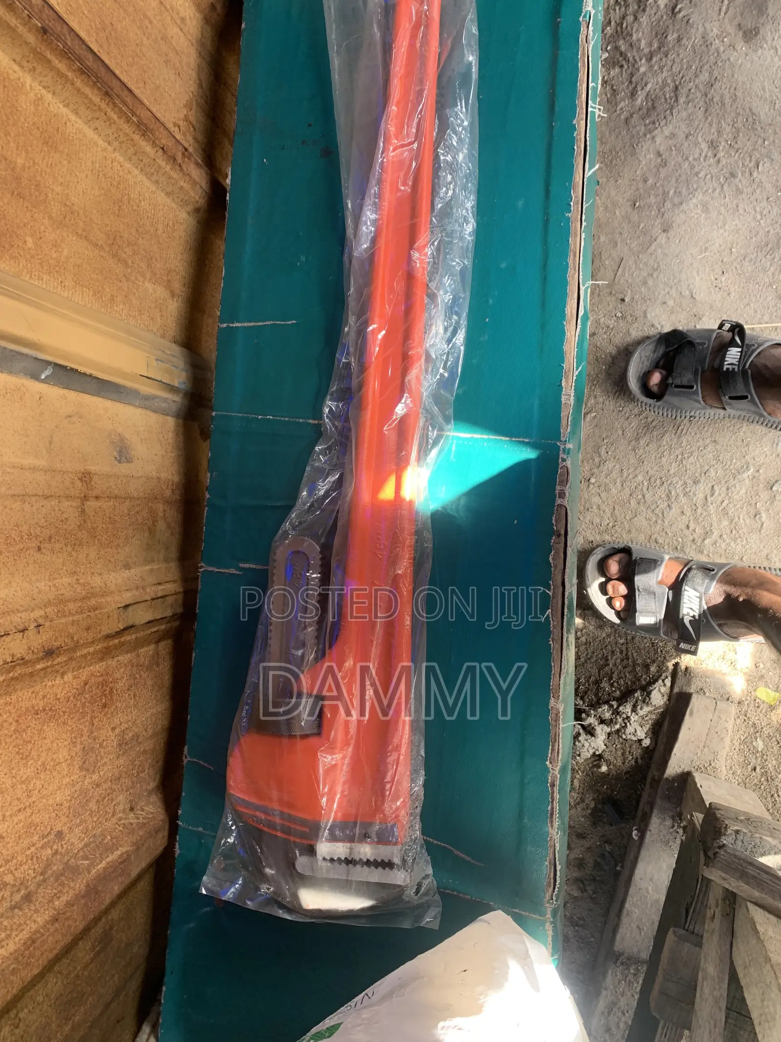 Industrial Pipe Wrench