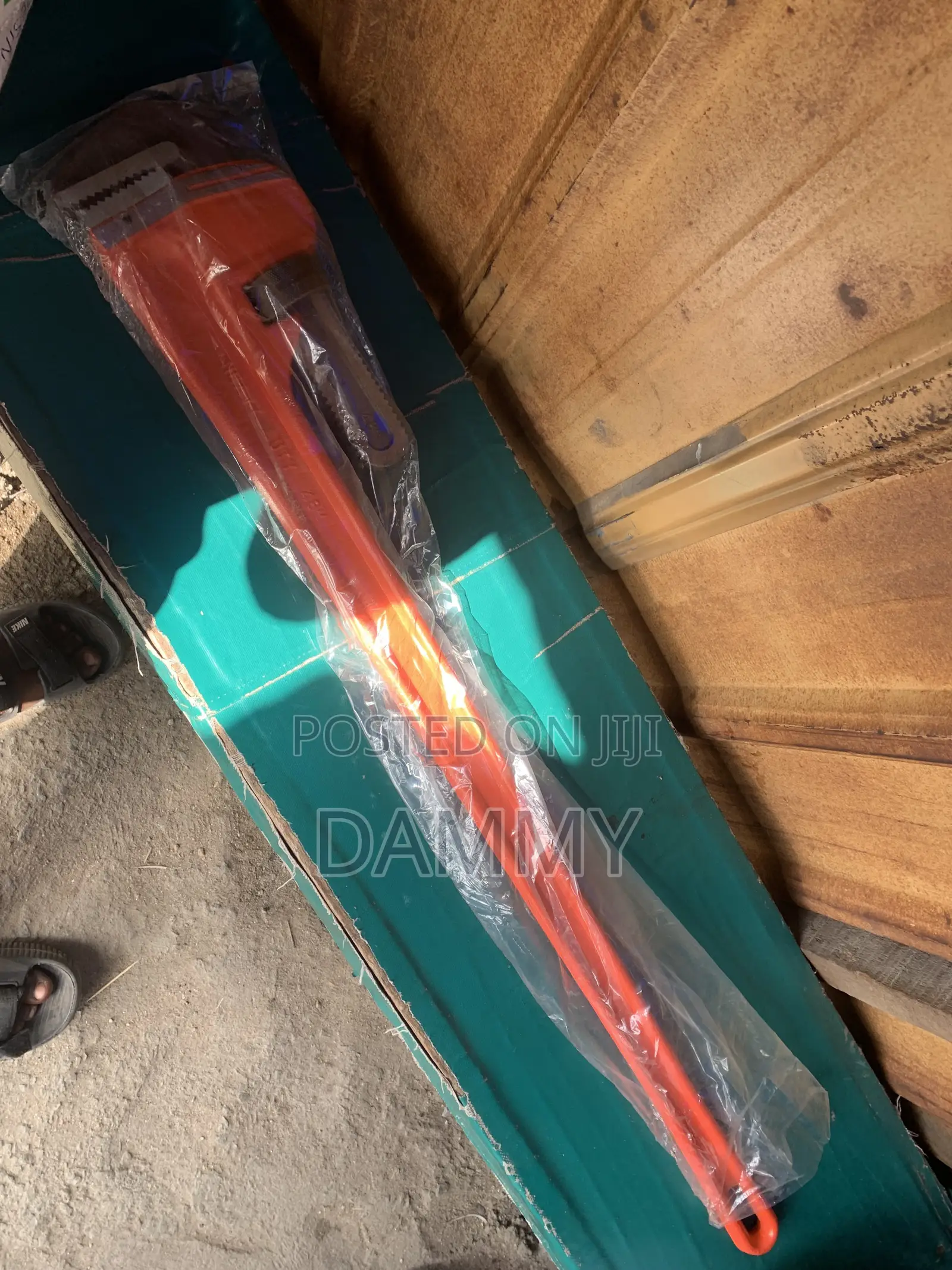 Industrial Pipe Wrench