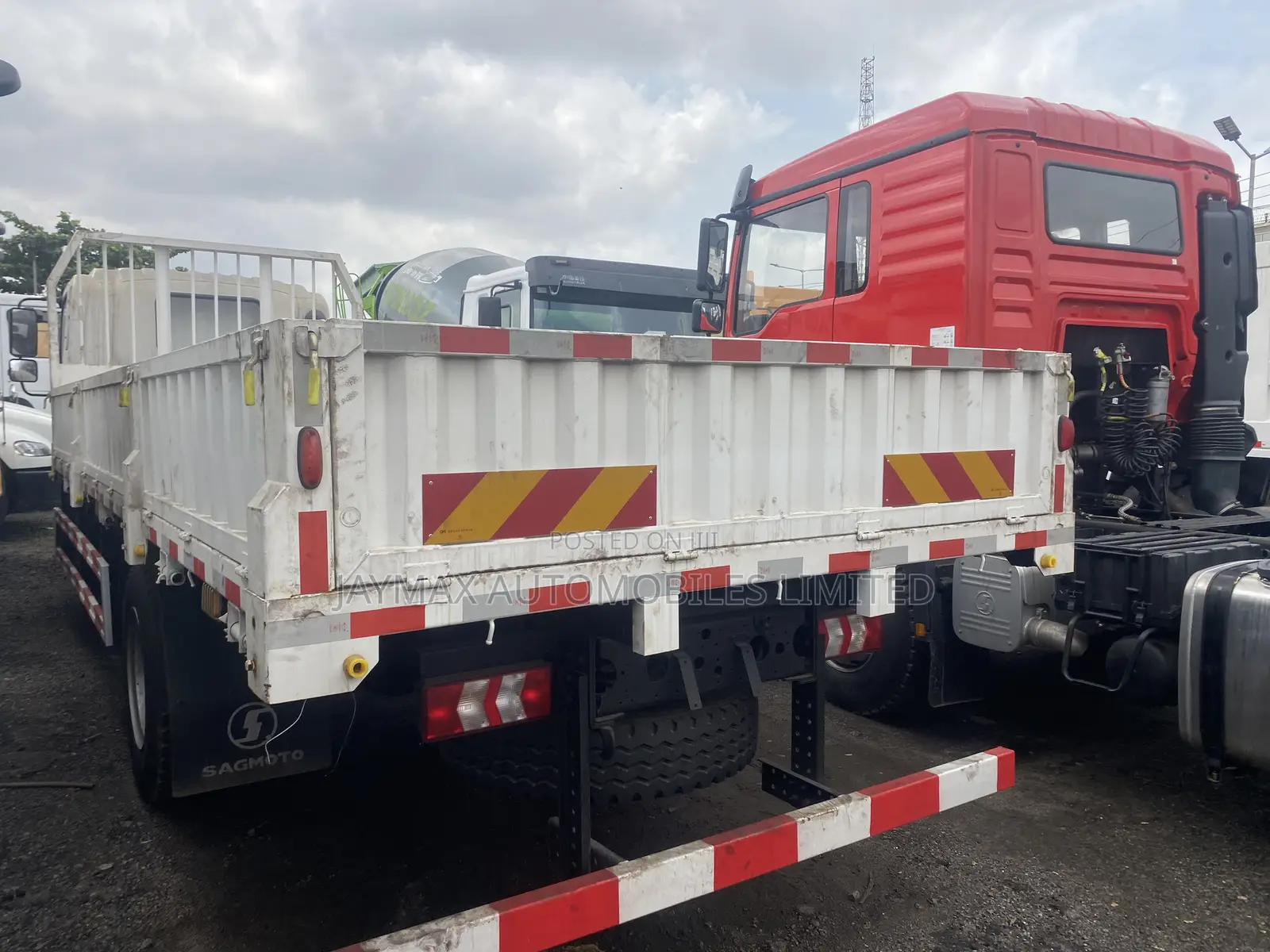 Sagmoto X7 Long Bucket,