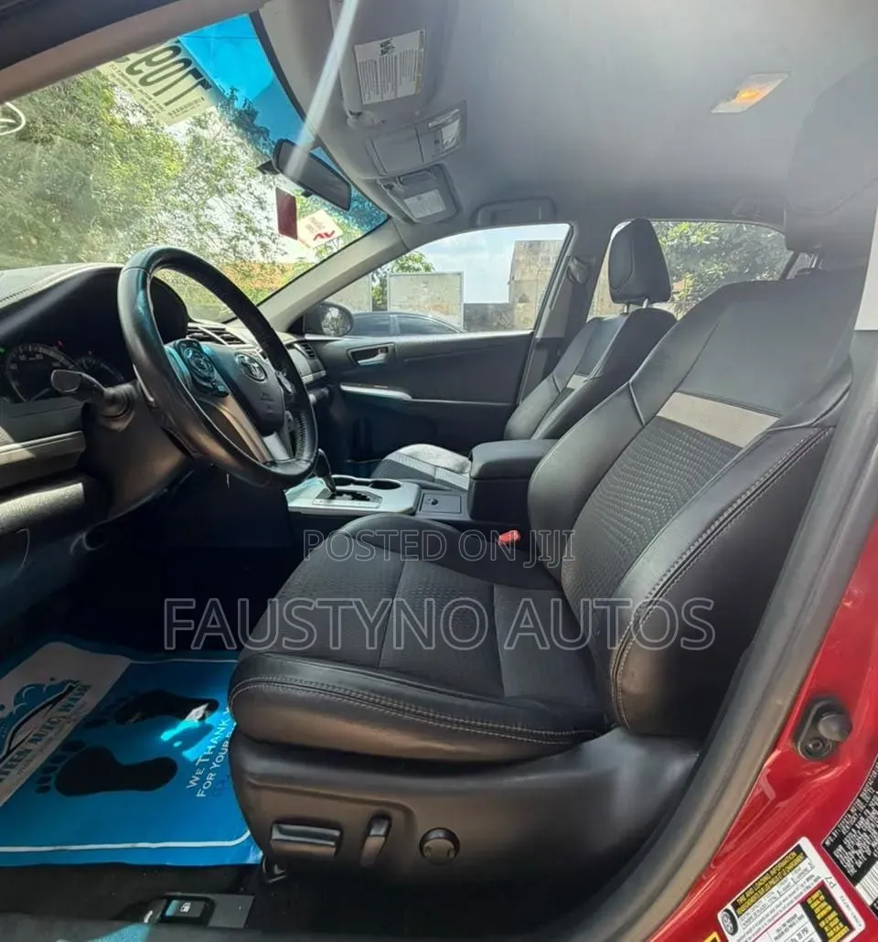 Toyota Camry SE 4dr Sedan (2.5L 4cyl 6A) 2013 Red