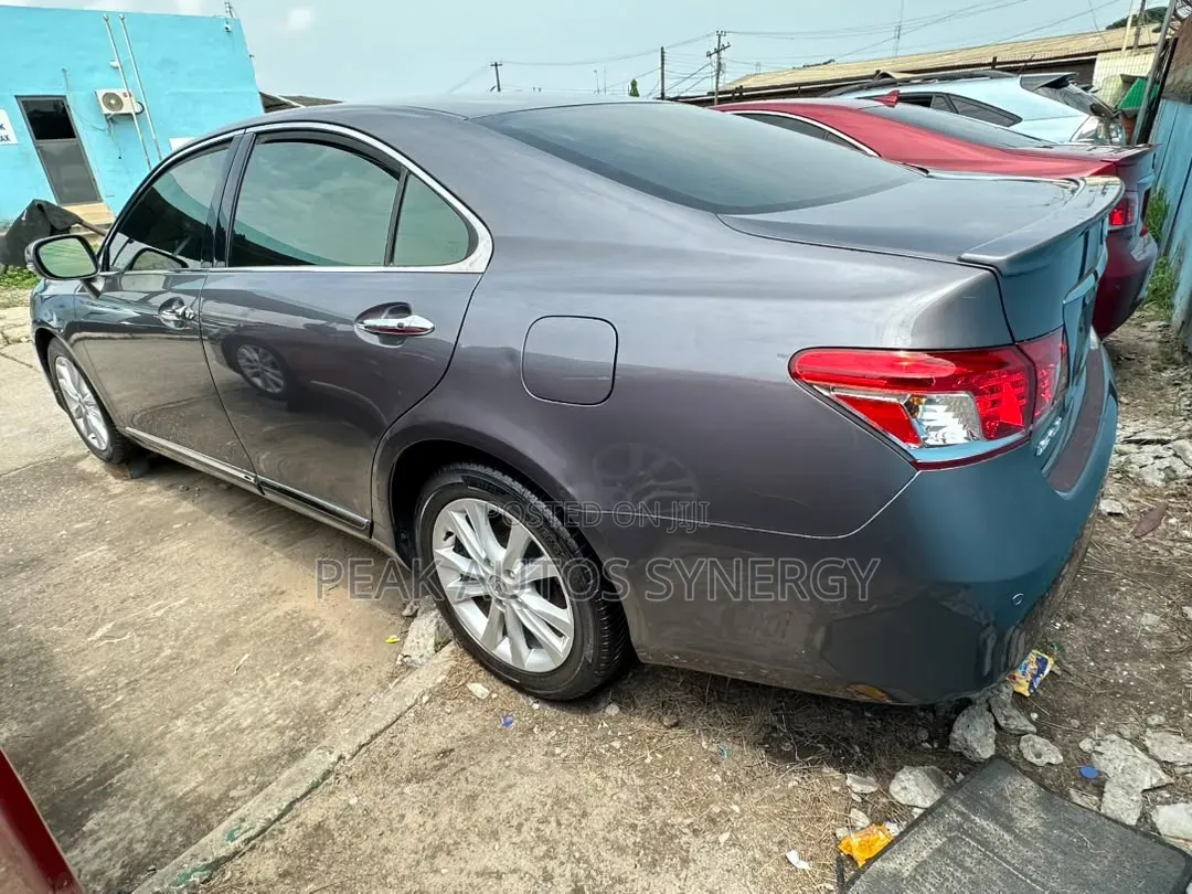Lexus ES 350 2011 Gray