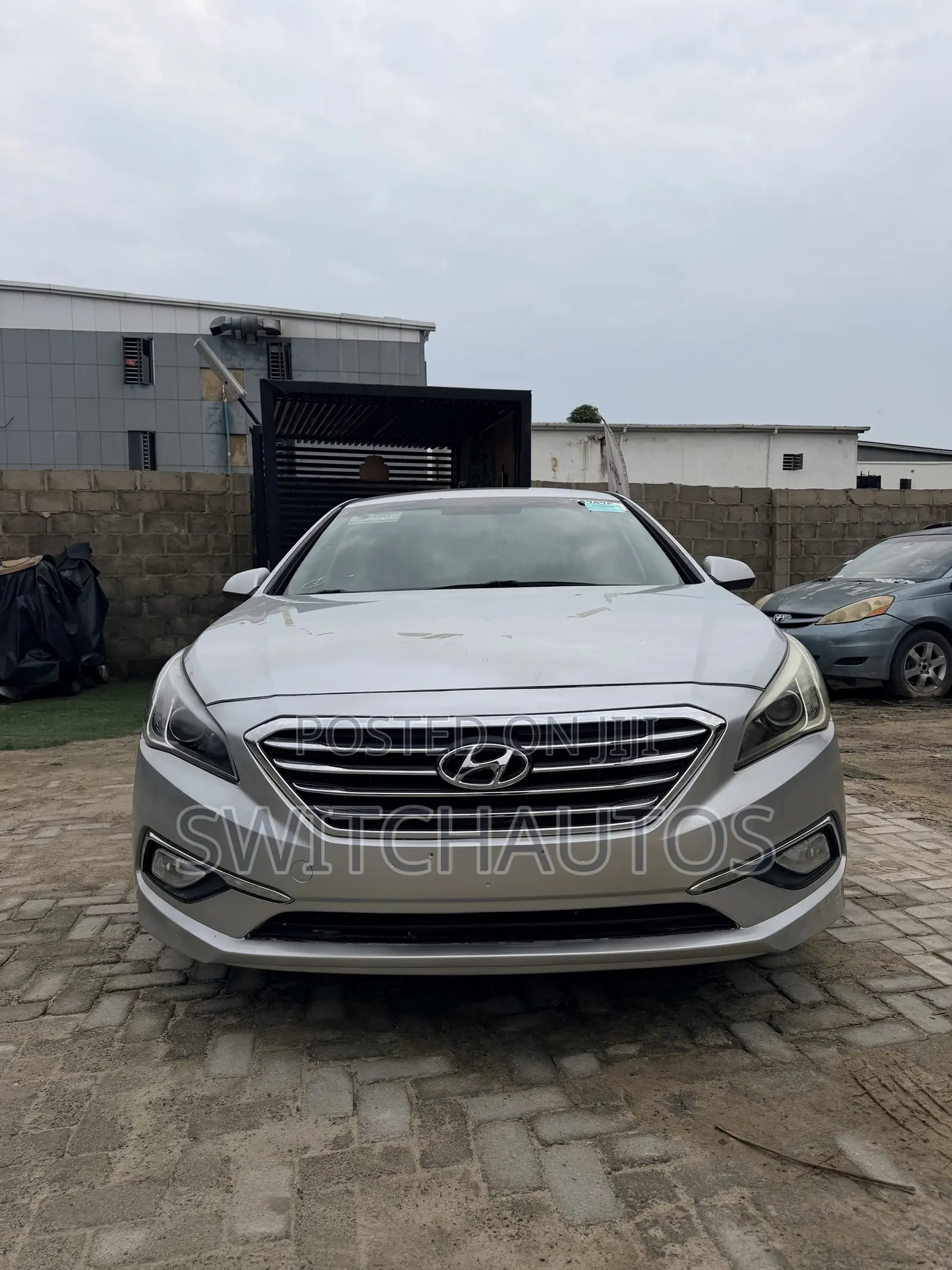 Hyundai Sonata Base Sedan FWD (2.4L 4cyl 6A) 2016 Silver