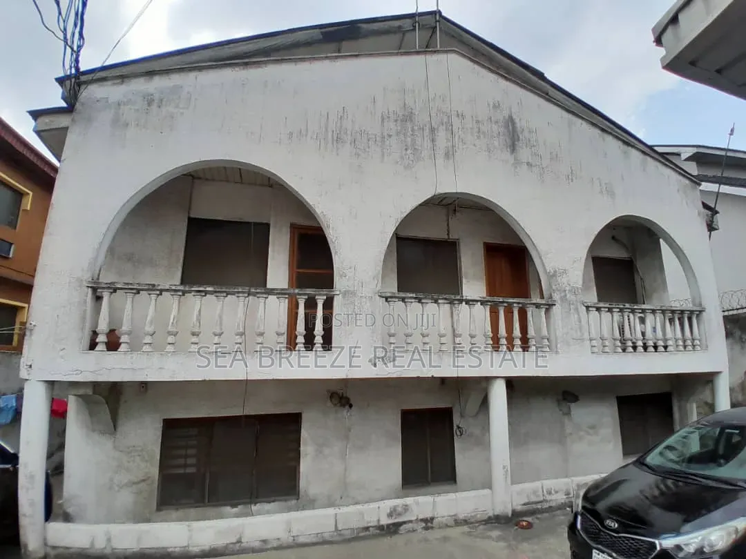 Demolishable Storey Building at Obanikoro, Lagos.