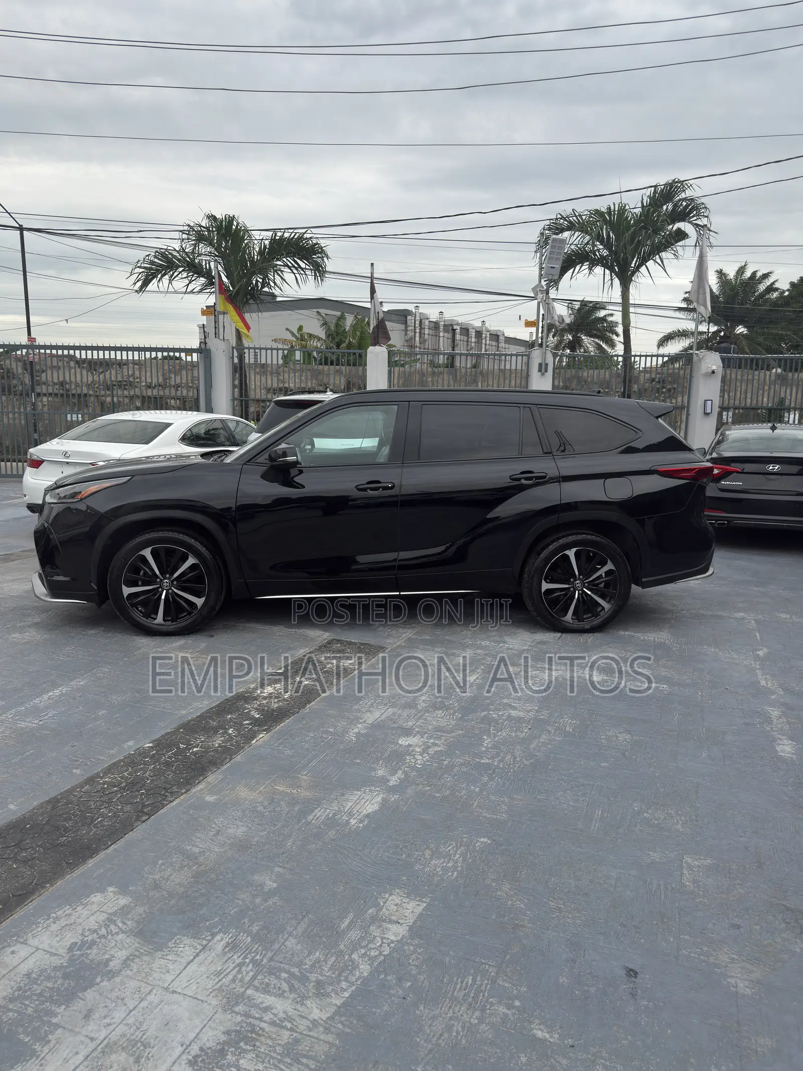 Toyota Highlander XSE 2021 Black
