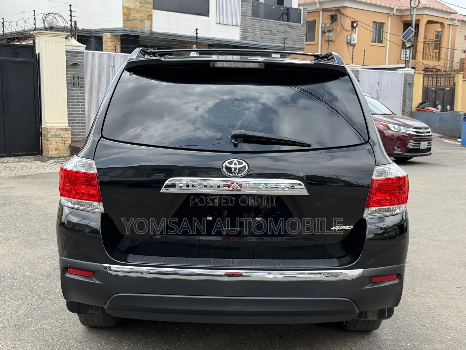 Toyota Highlander Plus 3.5L 4WD 2013 Black