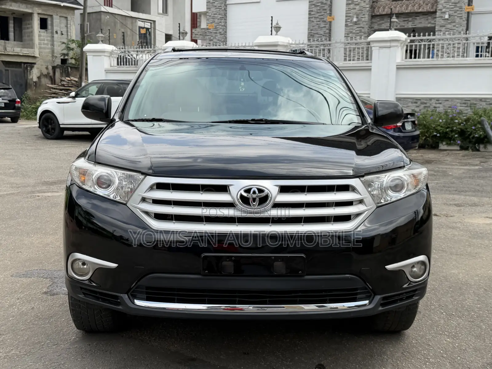 Toyota Highlander Plus 3.5L 4WD 2013 Black