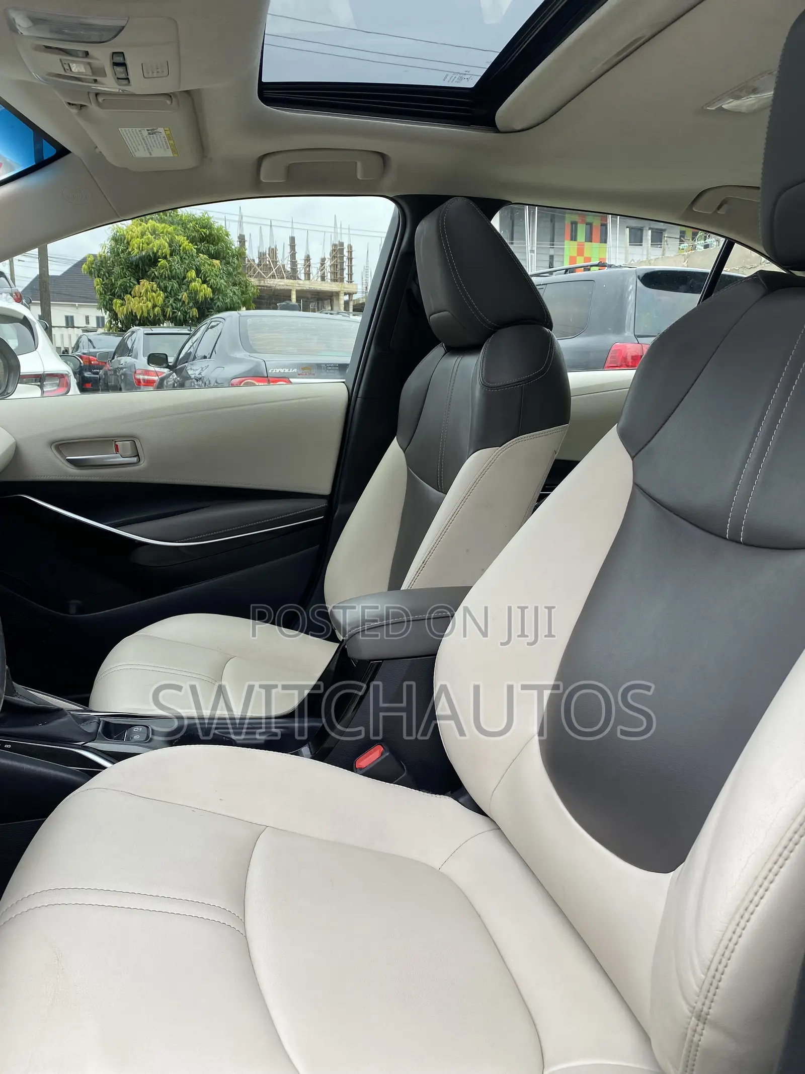 Toyota Corolla XLE 2020 White