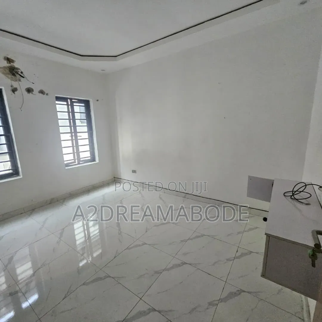4bdrm Duplex in Magodo, GRA Phase 2 Shangisha for rent