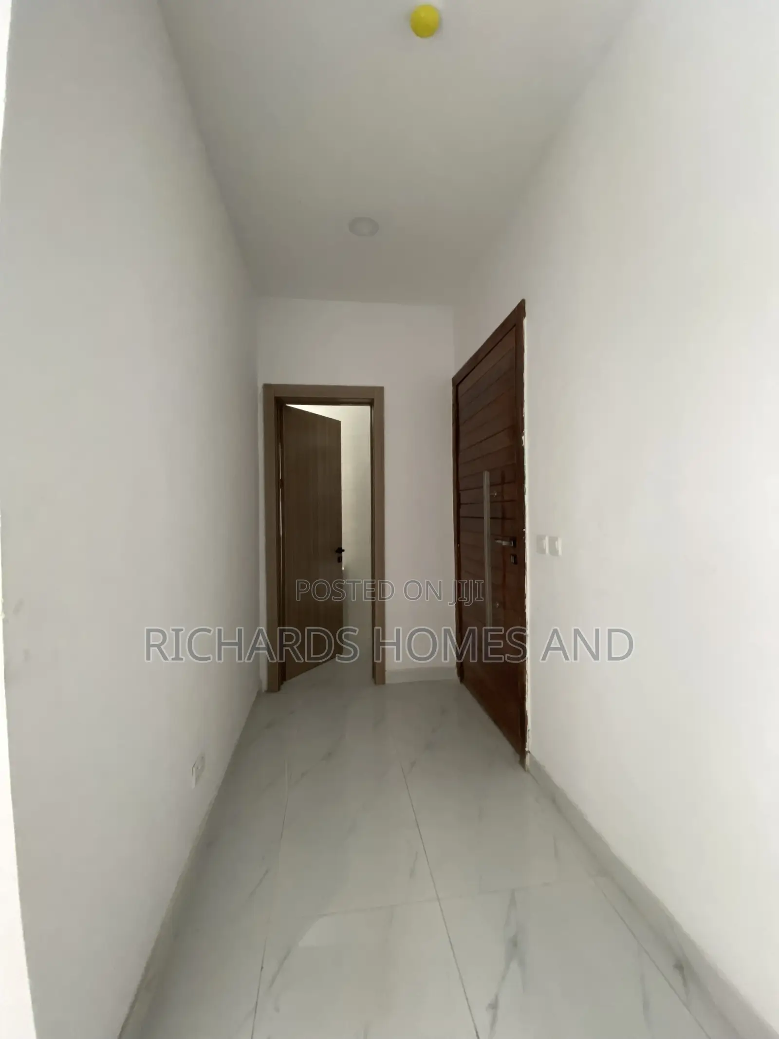 3bdrm Apartment in Ikate for sale