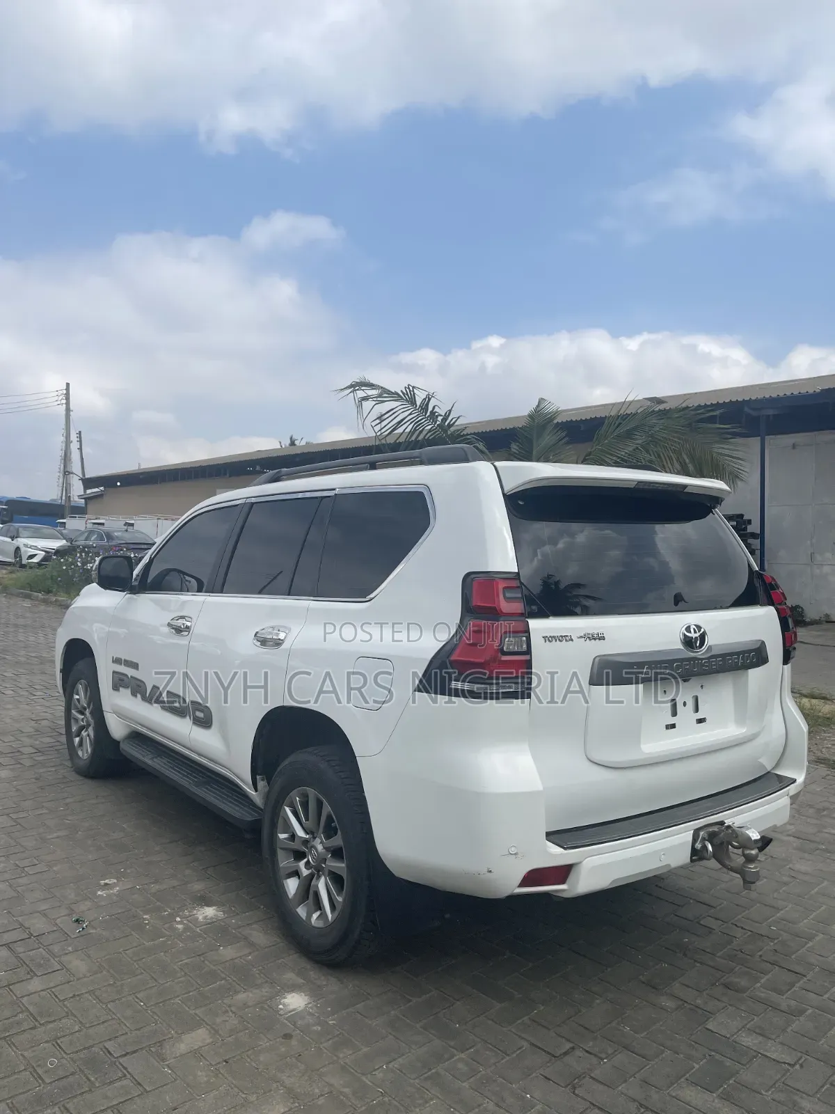 Toyota Land Cruiser Prado 2019 White