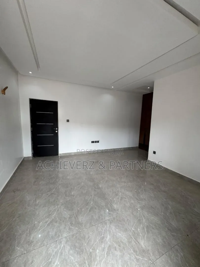 3bdrm Duplex in Asokoro for rent