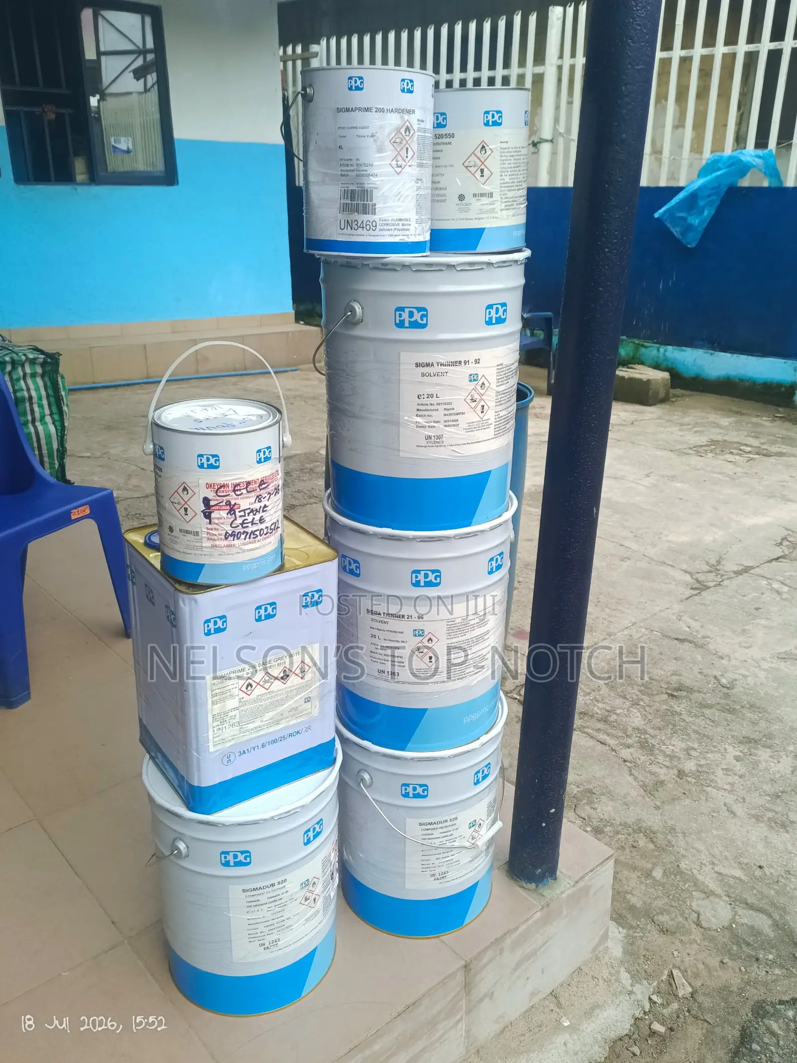 Sigmadur 520 / 550 Epoxy Marine Paint