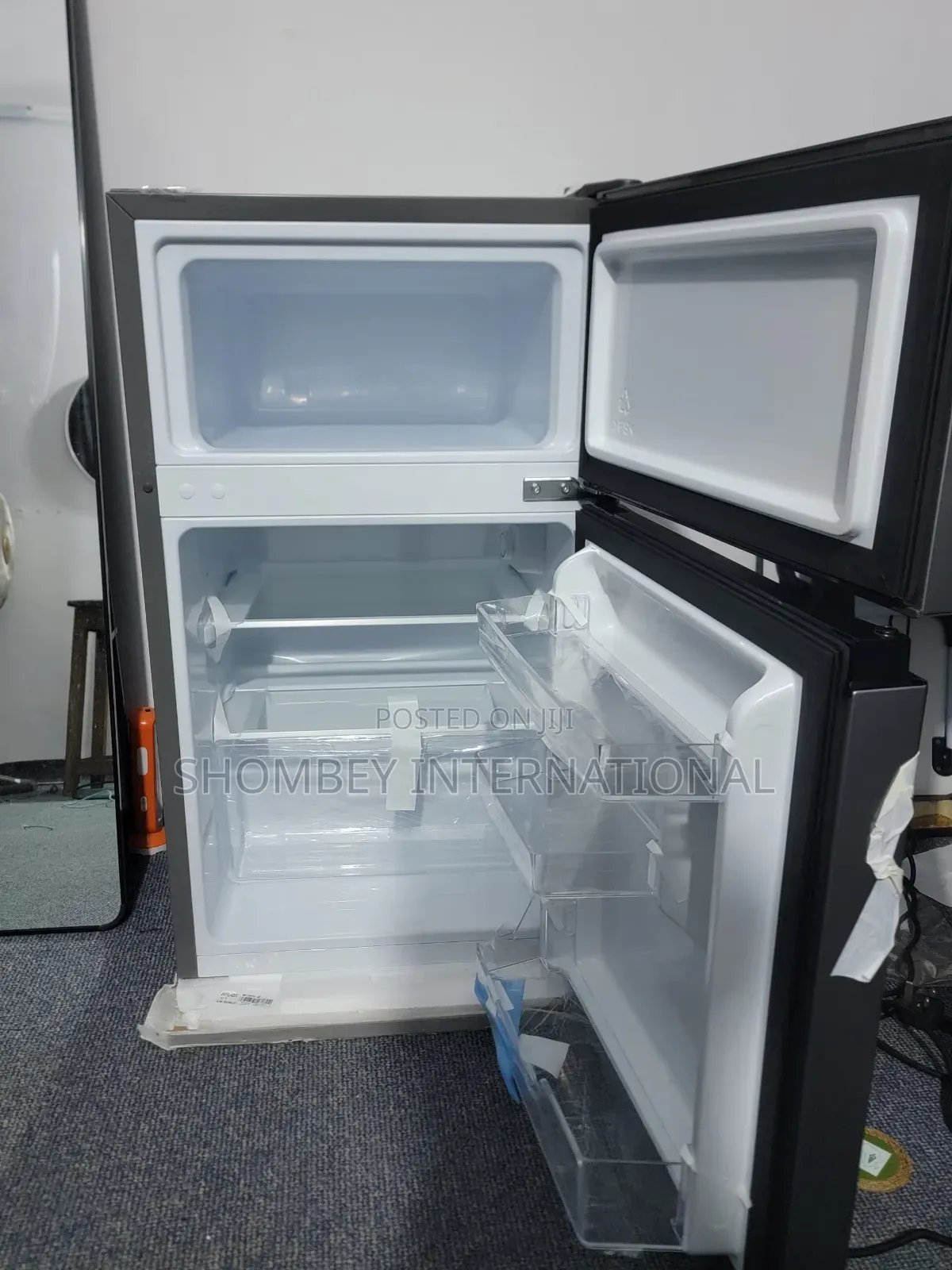 Hisense 87L Double Door Top Freezer Refrigerator