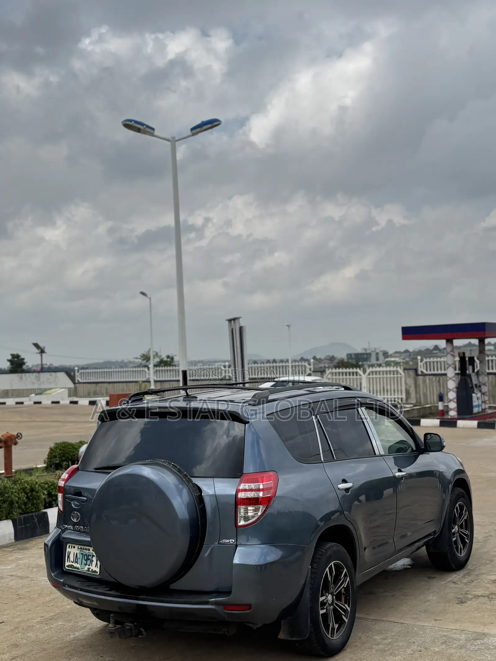 Toyota RAV4 2009 Blue