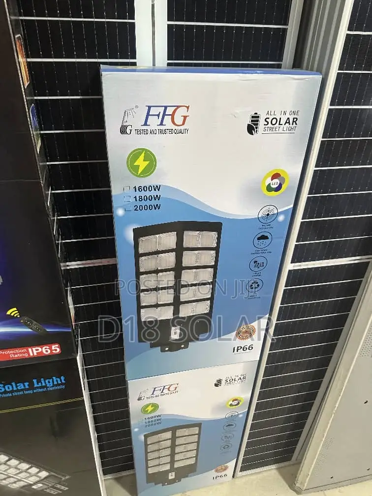 Solar Street Lighting 20 Eyes 1000w With Lithium Batteries