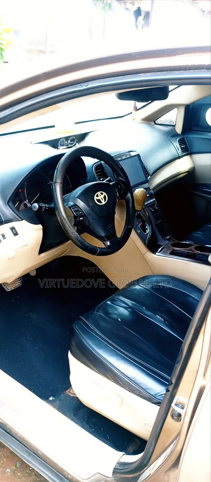 Toyota Vanguard 2010 Brown