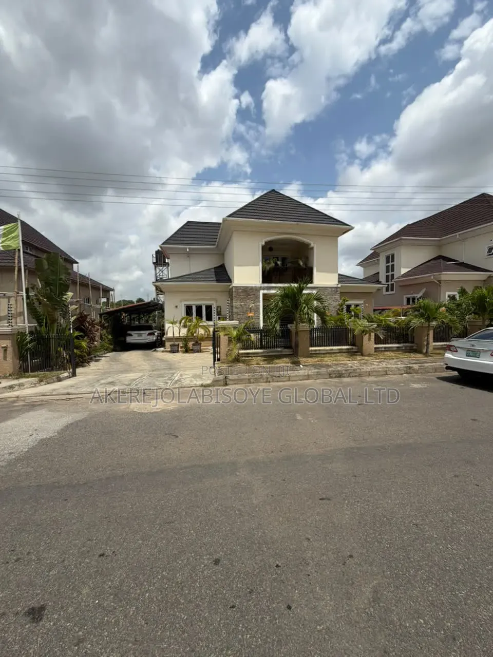 4bdrm Duplex in River Park Lugbe for sale