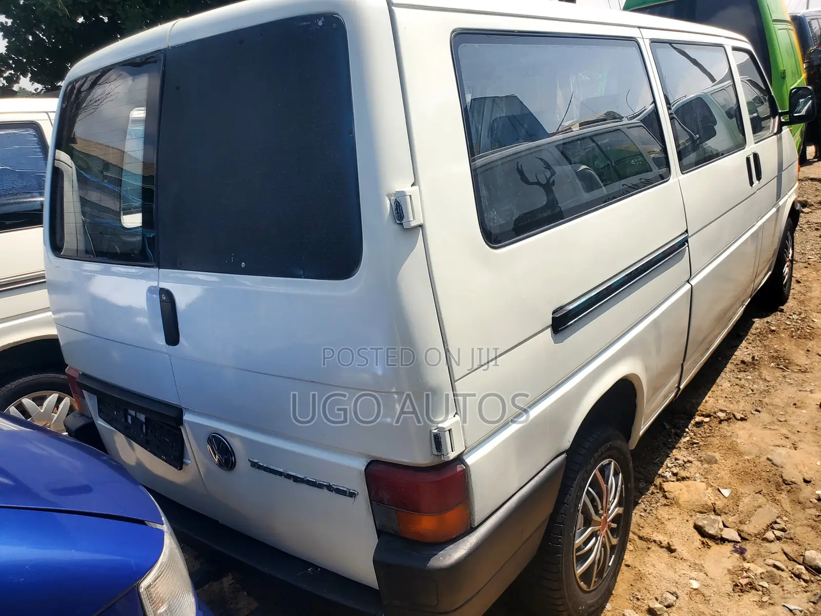Volkswagen LT 2000 White