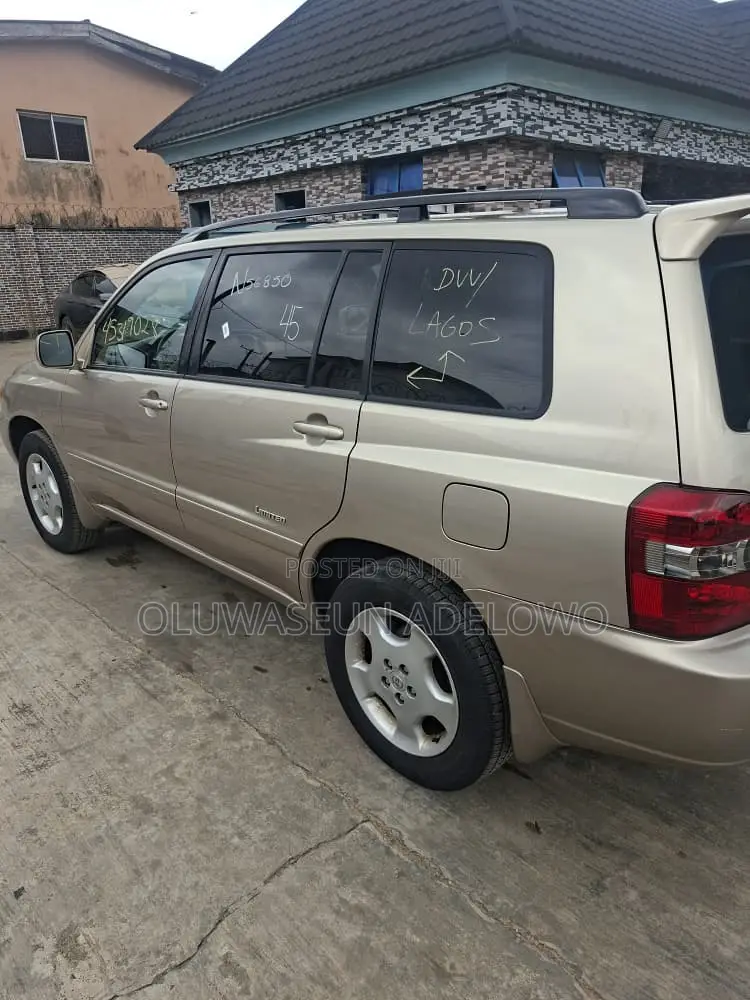 Toyota Highlander Limited V6 2006 Gold