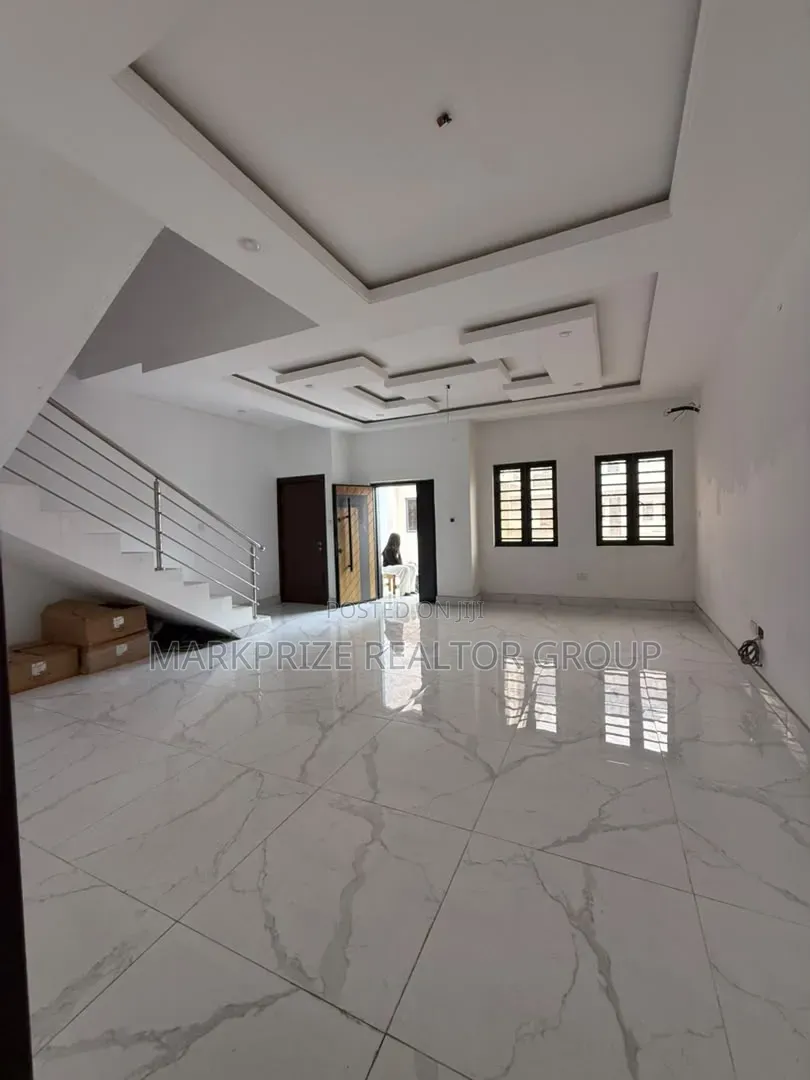 4bdrm Duplex in Ajah Lekki Lagos for sale