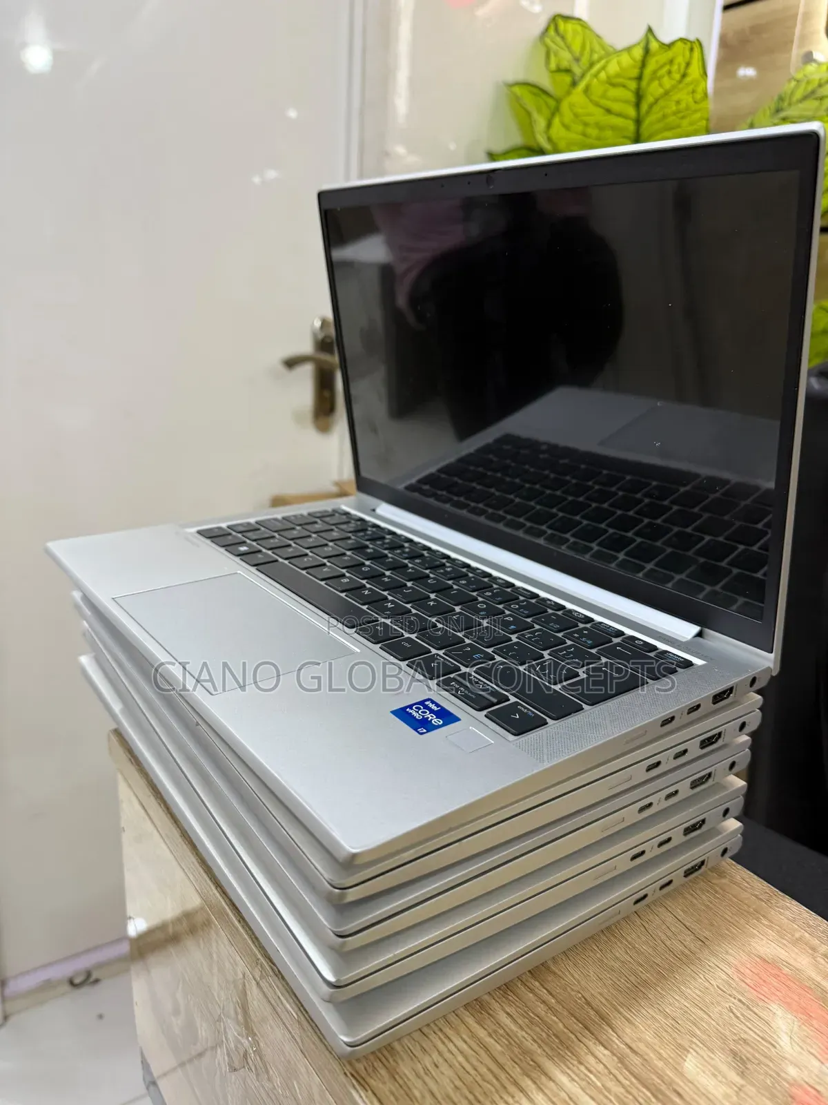 Laptop HP EliteBook 830 G8 16GB Intel Core i7 SSD 256GB