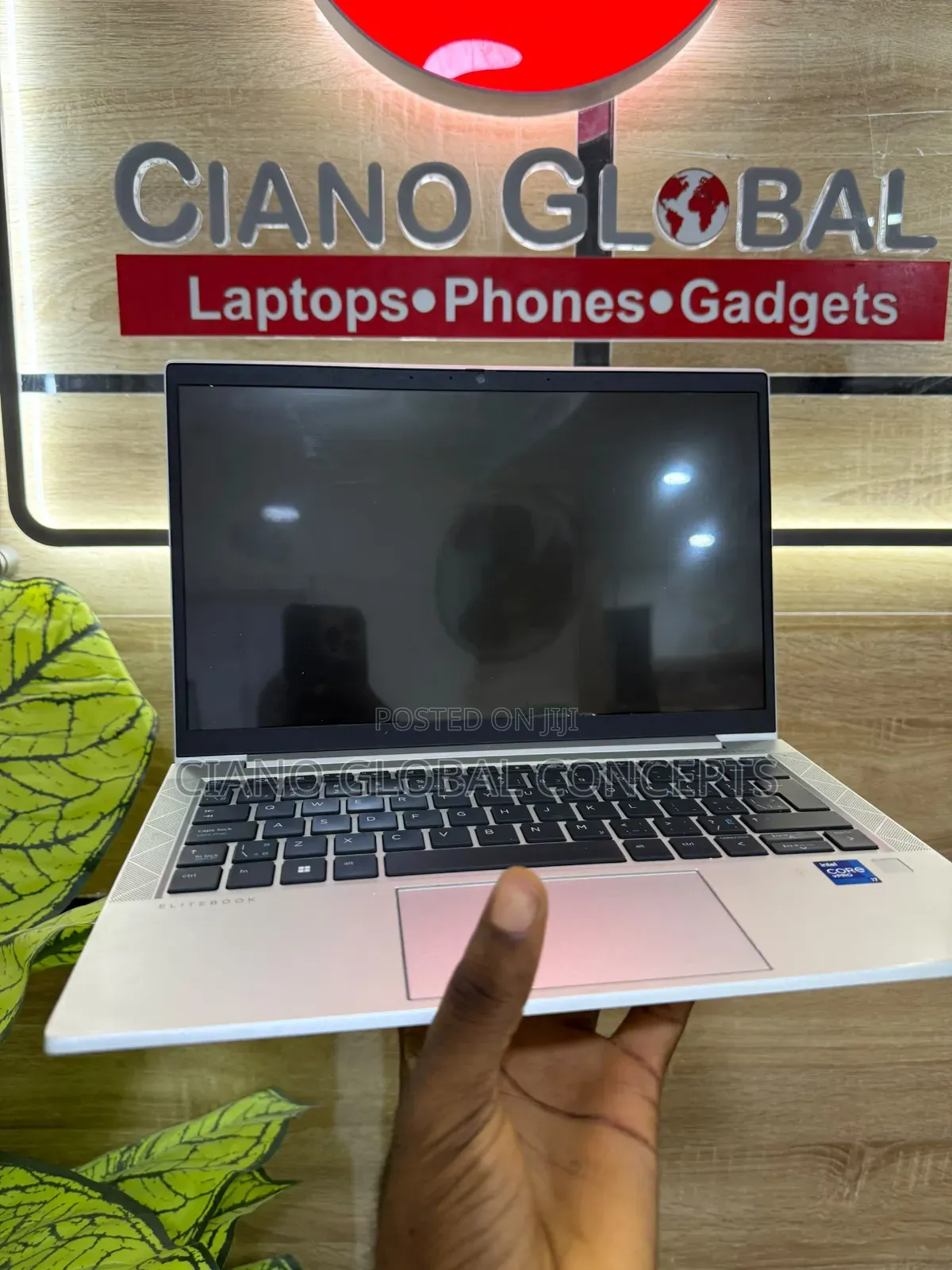 Laptop HP EliteBook 830 G8 16GB Intel Core i7 SSD 256GB