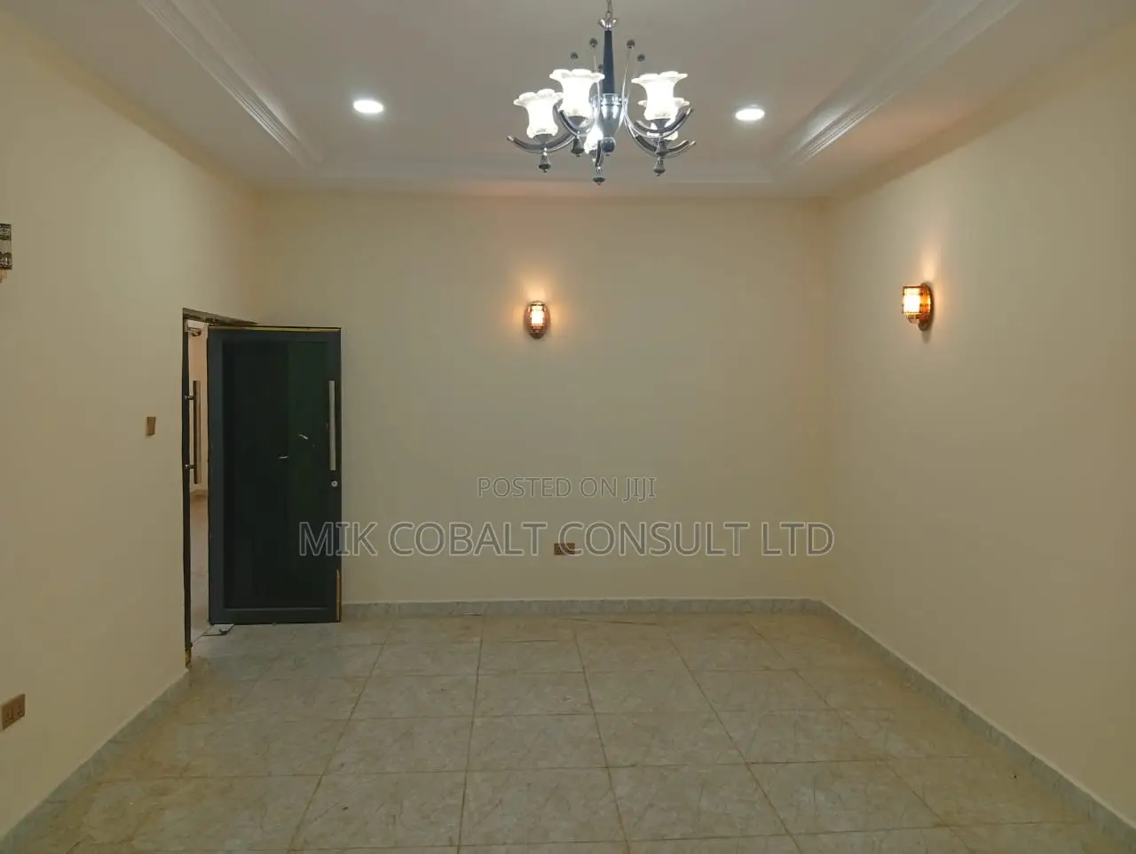 4bdrm Duplex in By Magistrate Court, Life Camp for rent