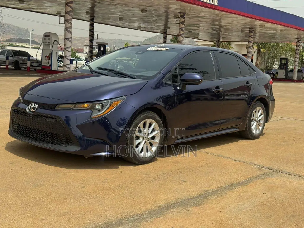 Toyota Corolla LE 2020 Blue
