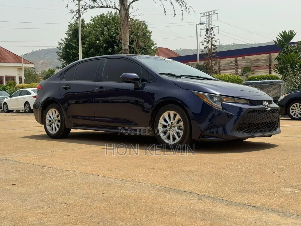Toyota Corolla LE 2020 Blue