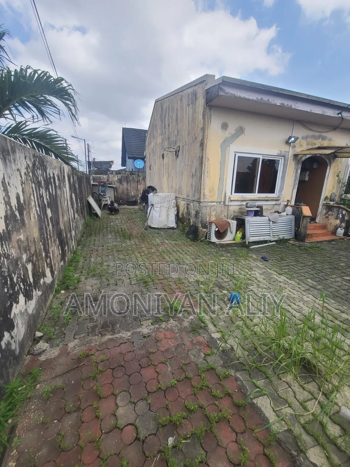 2bdrm Bungalow in Abraham Adesanya, Off Lekki-Epe Expressway for sale