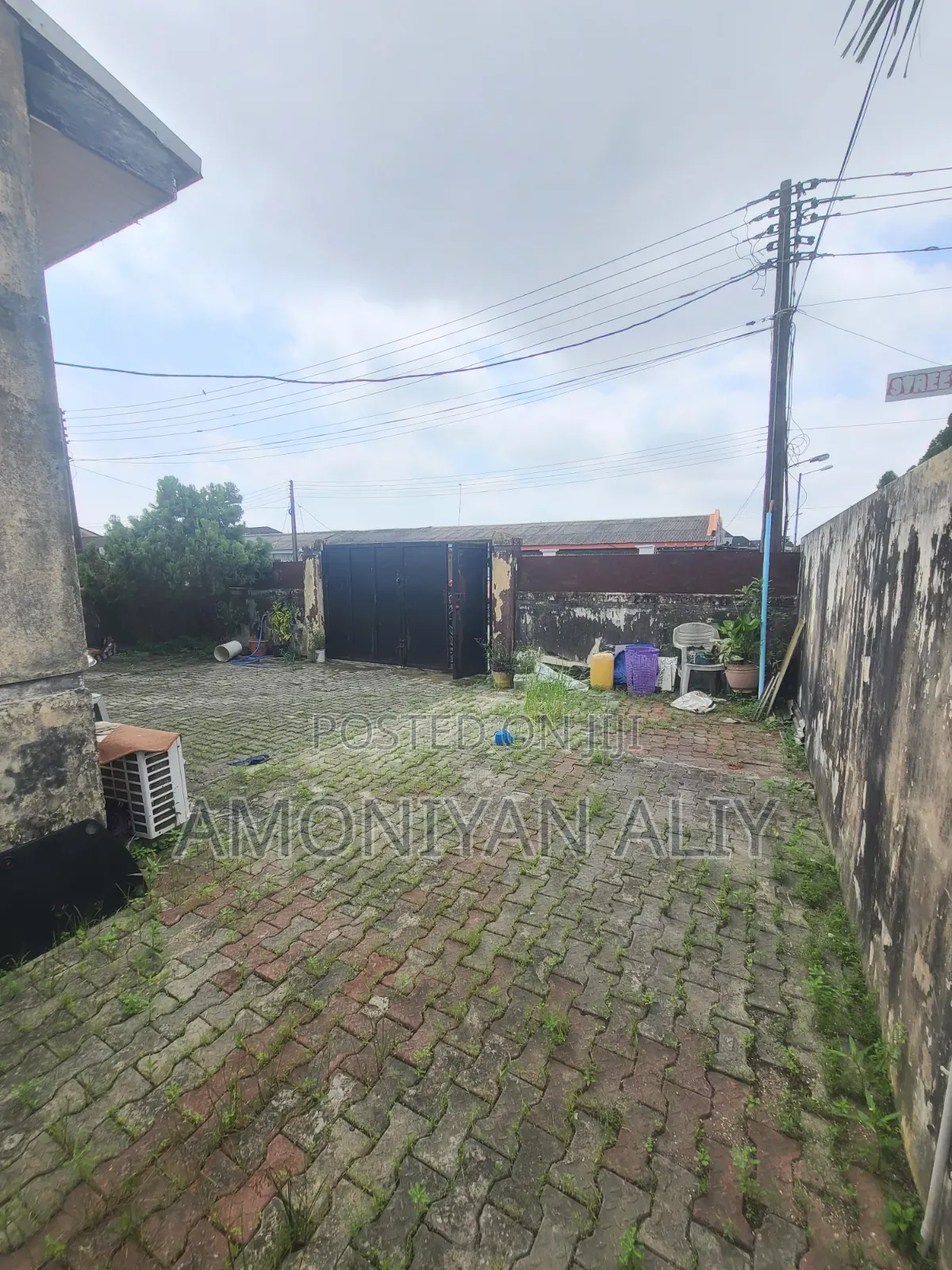 2bdrm Bungalow in Abraham Adesanya, Off Lekki-Epe Expressway for sale