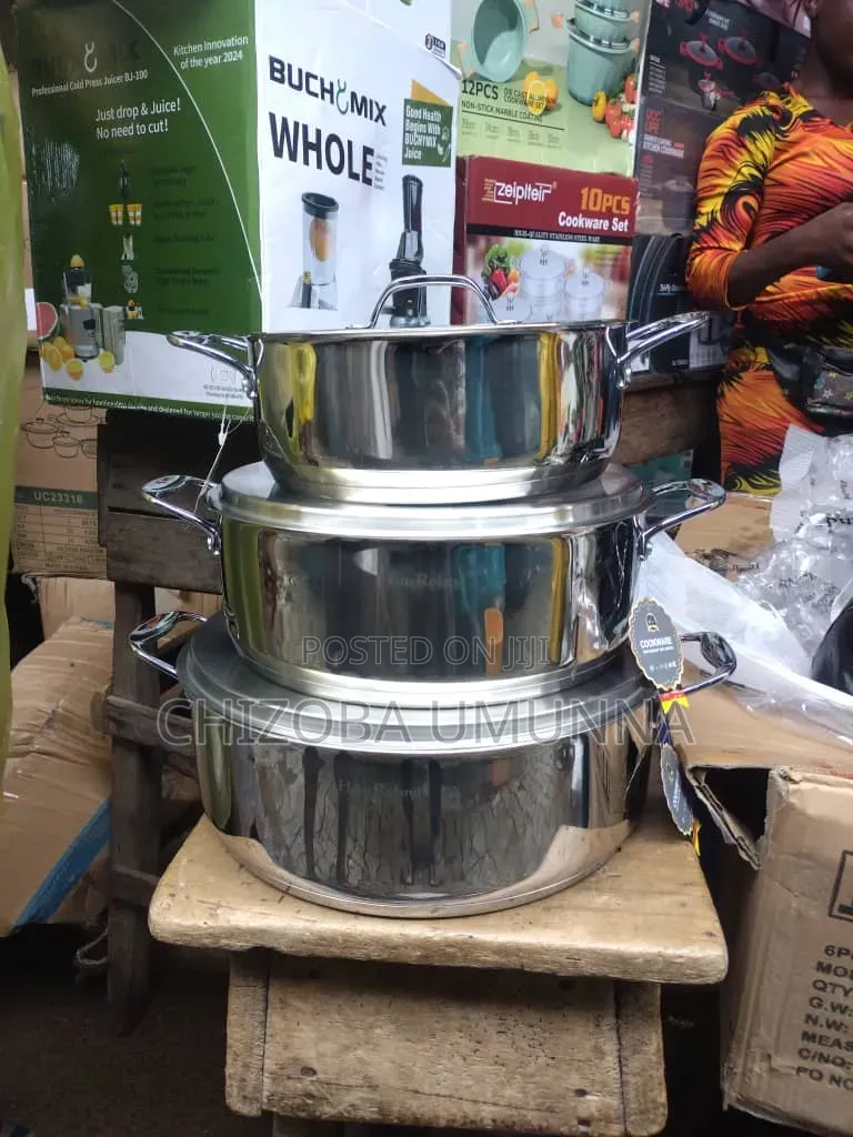 26,288,30cm Polished Stainless Pot