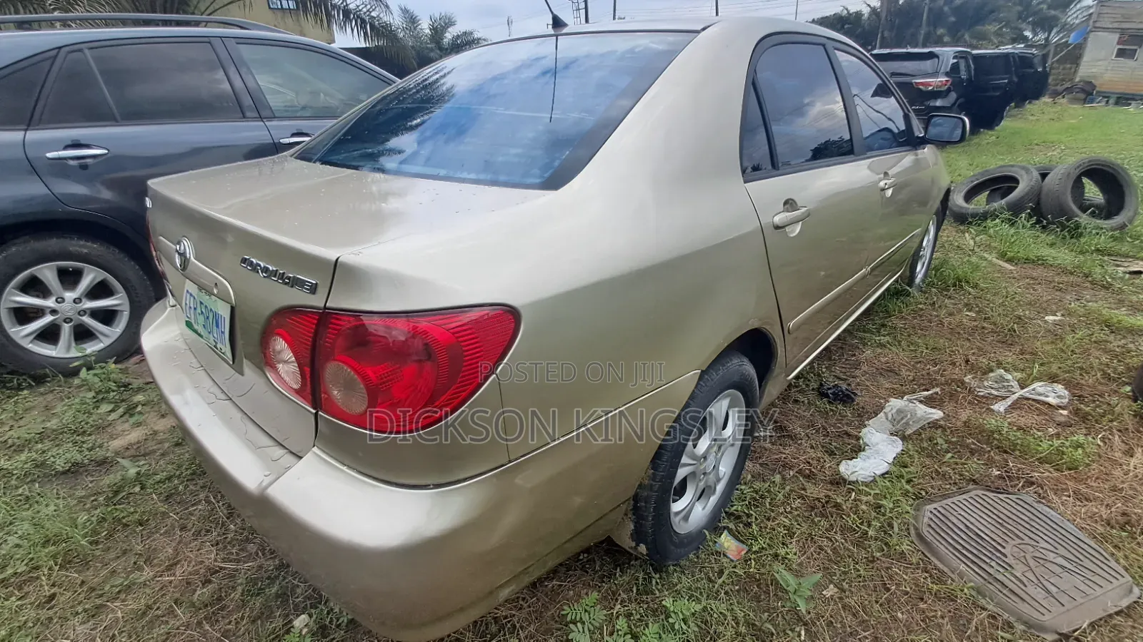 Toyota Corolla LE 2005 Gold