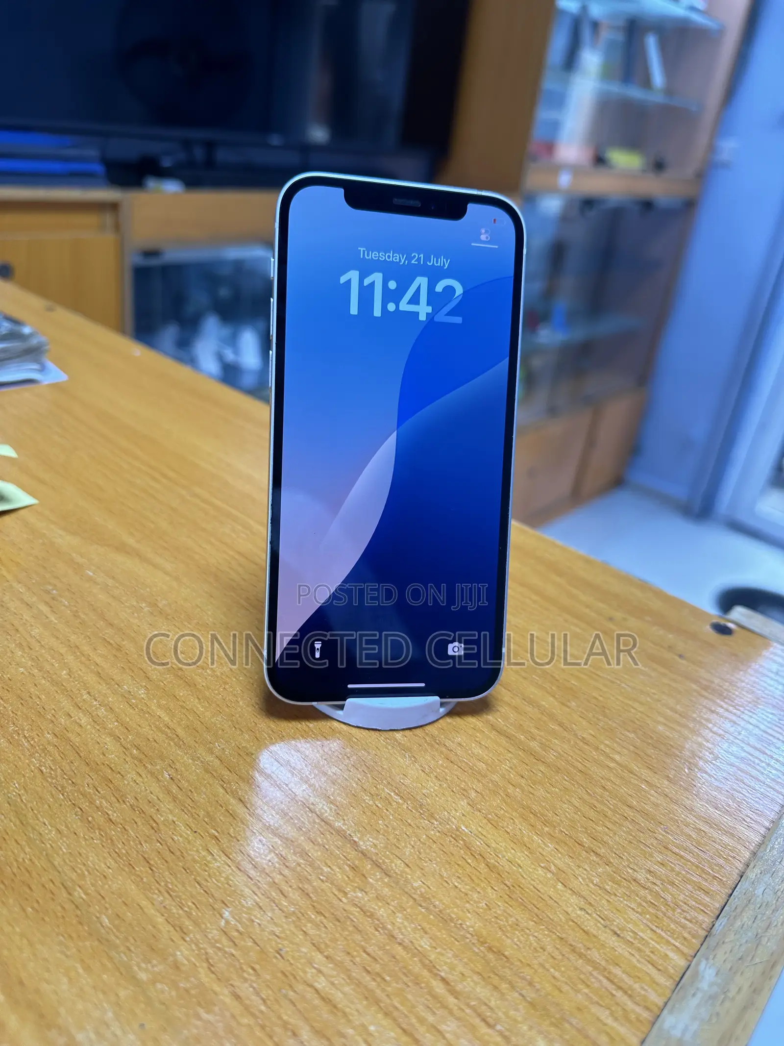 Apple iPhone 12 64 GB White