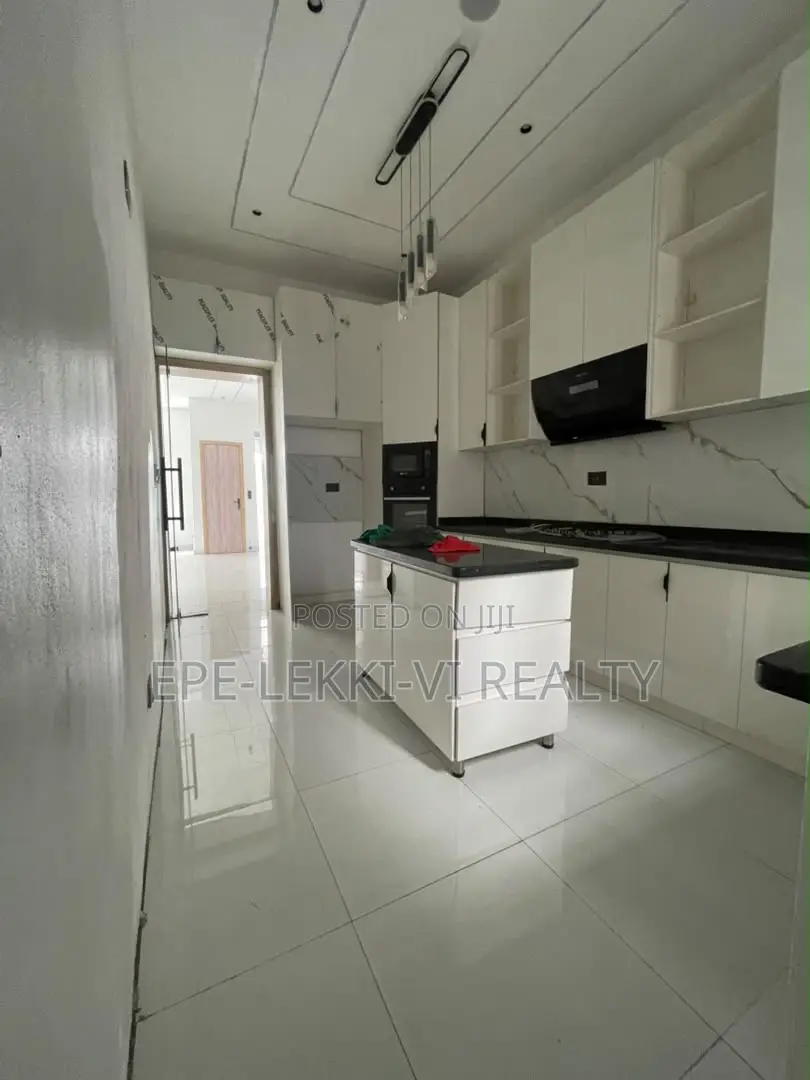 4bdrm Duplex in Lekki Palm City, Ado / Ajah for rent