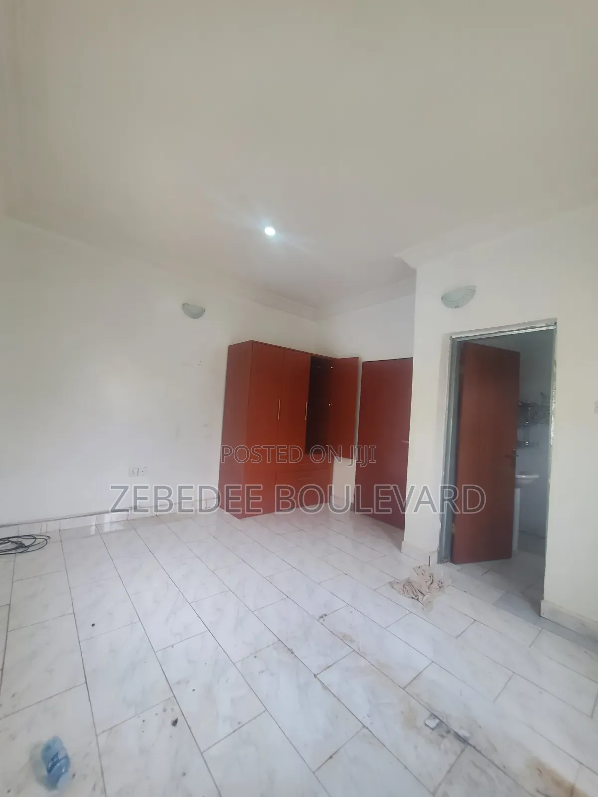 2bdrm Block of Flats in Durumi for rent