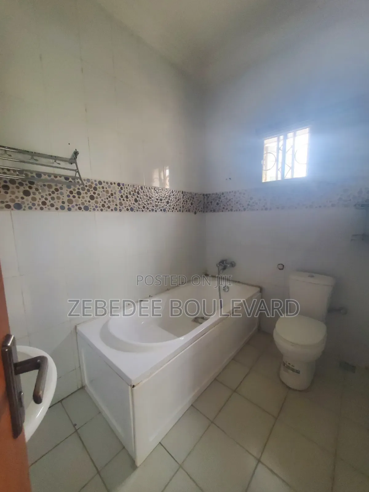 2bdrm Block of Flats in Durumi for rent