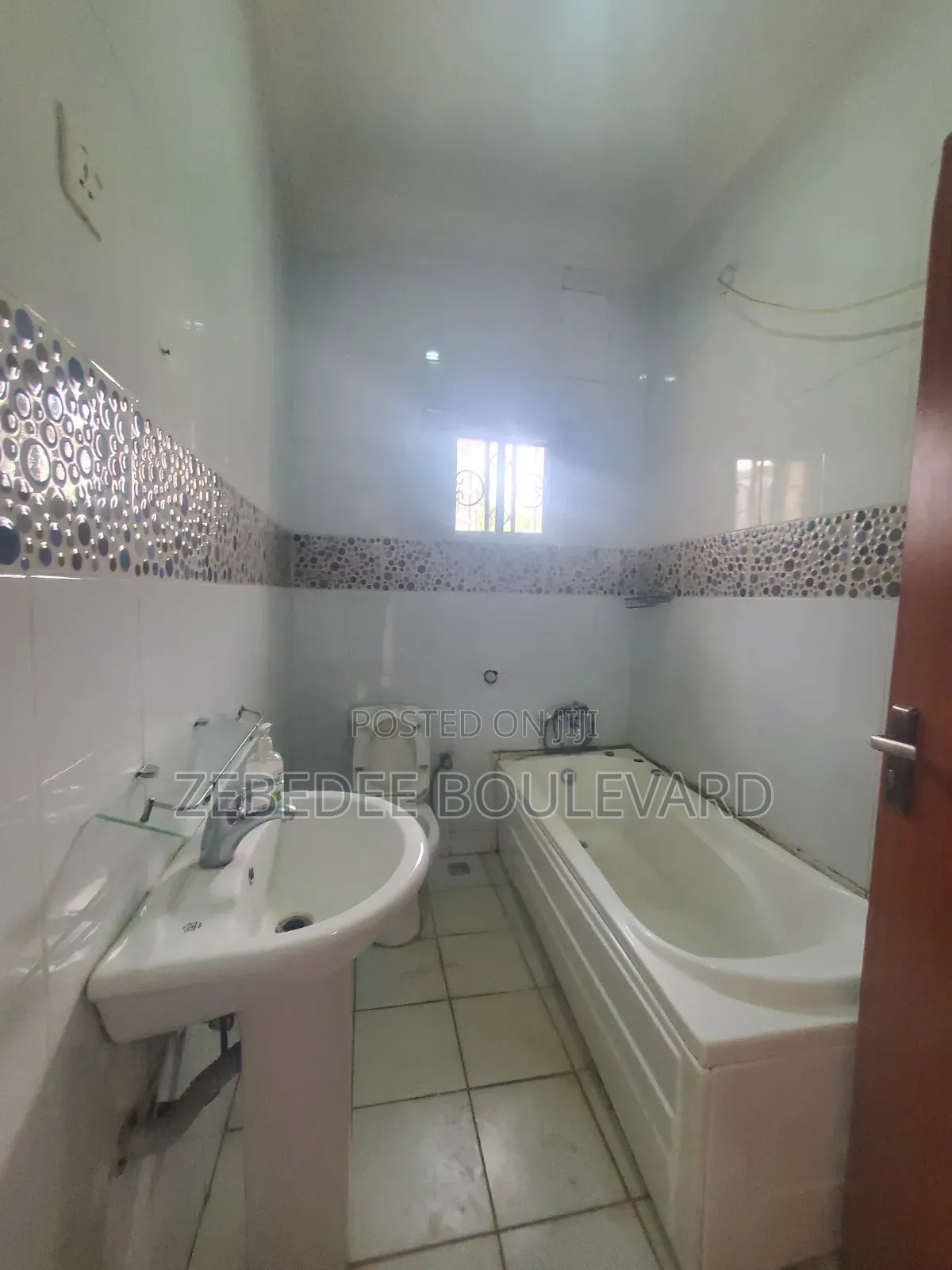 2bdrm Block of Flats in Durumi for rent