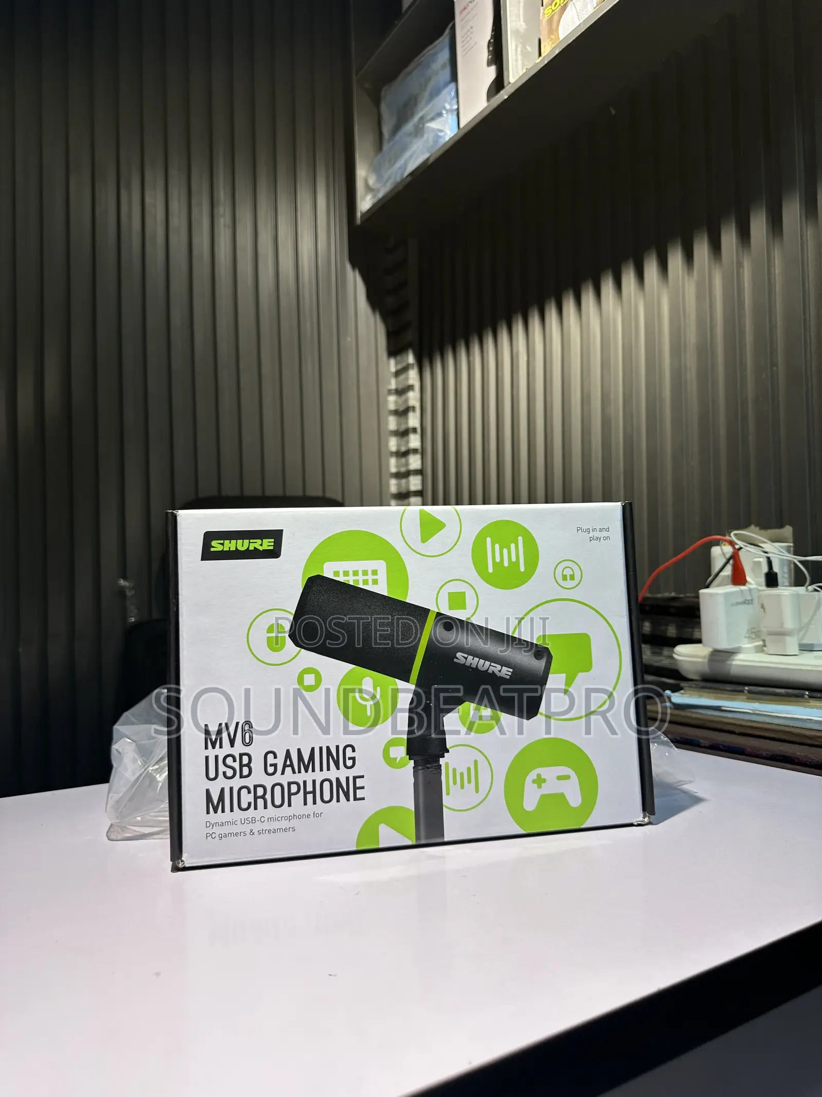 Shure MV6 Podcast Microphone