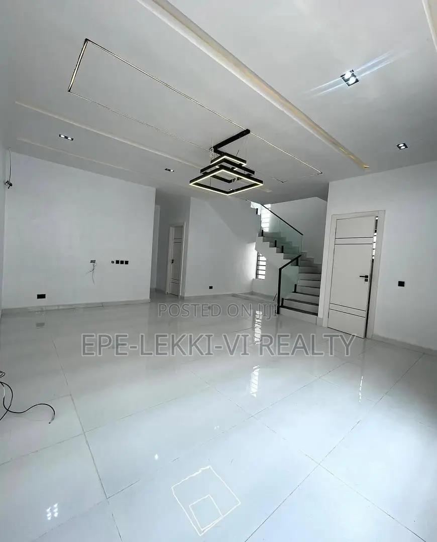 4bdrm Duplex in Ajah for rent